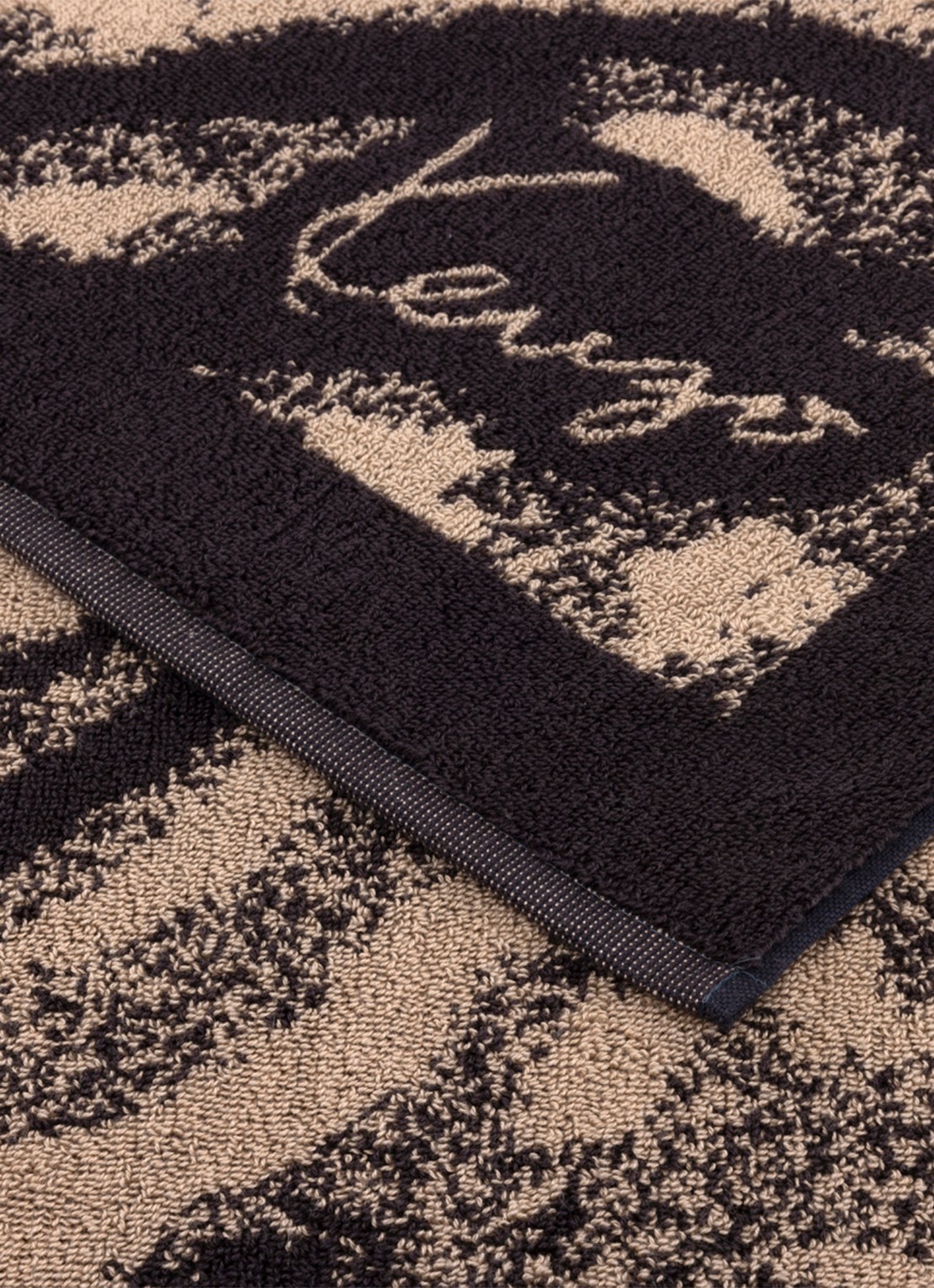 KENZO K Fauve strandlaken - 90 x 160 cm - voorkant 2 beige
