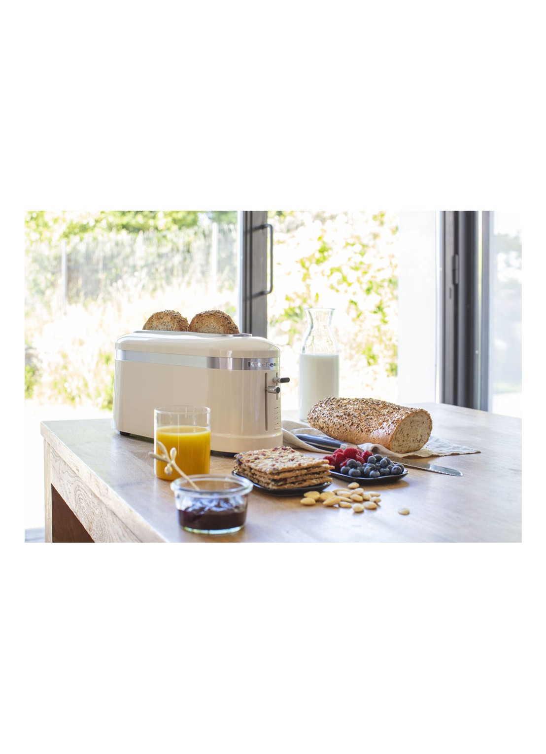 KitchenAid 2-slice broodrooster 1-slot 5KMT3115EAC - Amandelwit - voorkant 3 creme