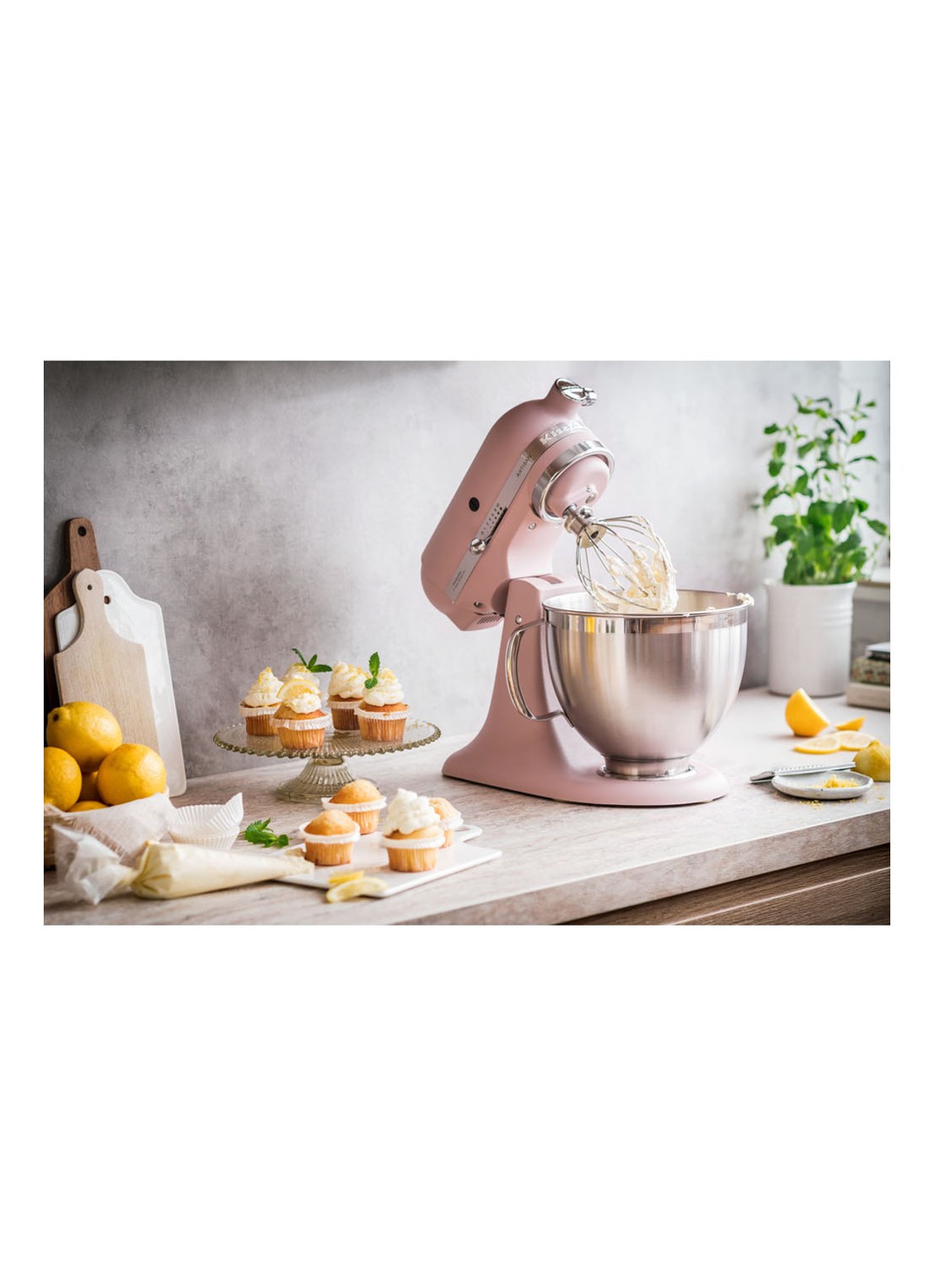 KitchenAid Artisan keukenmachine 4,8 liter 5KSM185PSEFT - Feather Pink - voorkant 2 feather pink