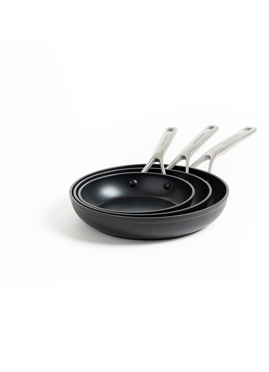 KitchenAid Forged Hardened Aluminium koekenpan set van 3 - voorkant zwart
