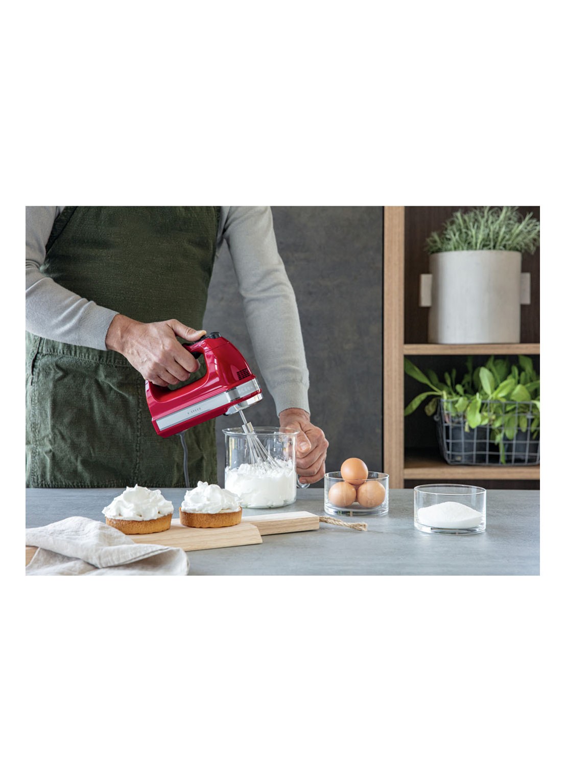 KitchenAid Handmixer 5KHM9212E - Keizerrood - detail 6 steenrood