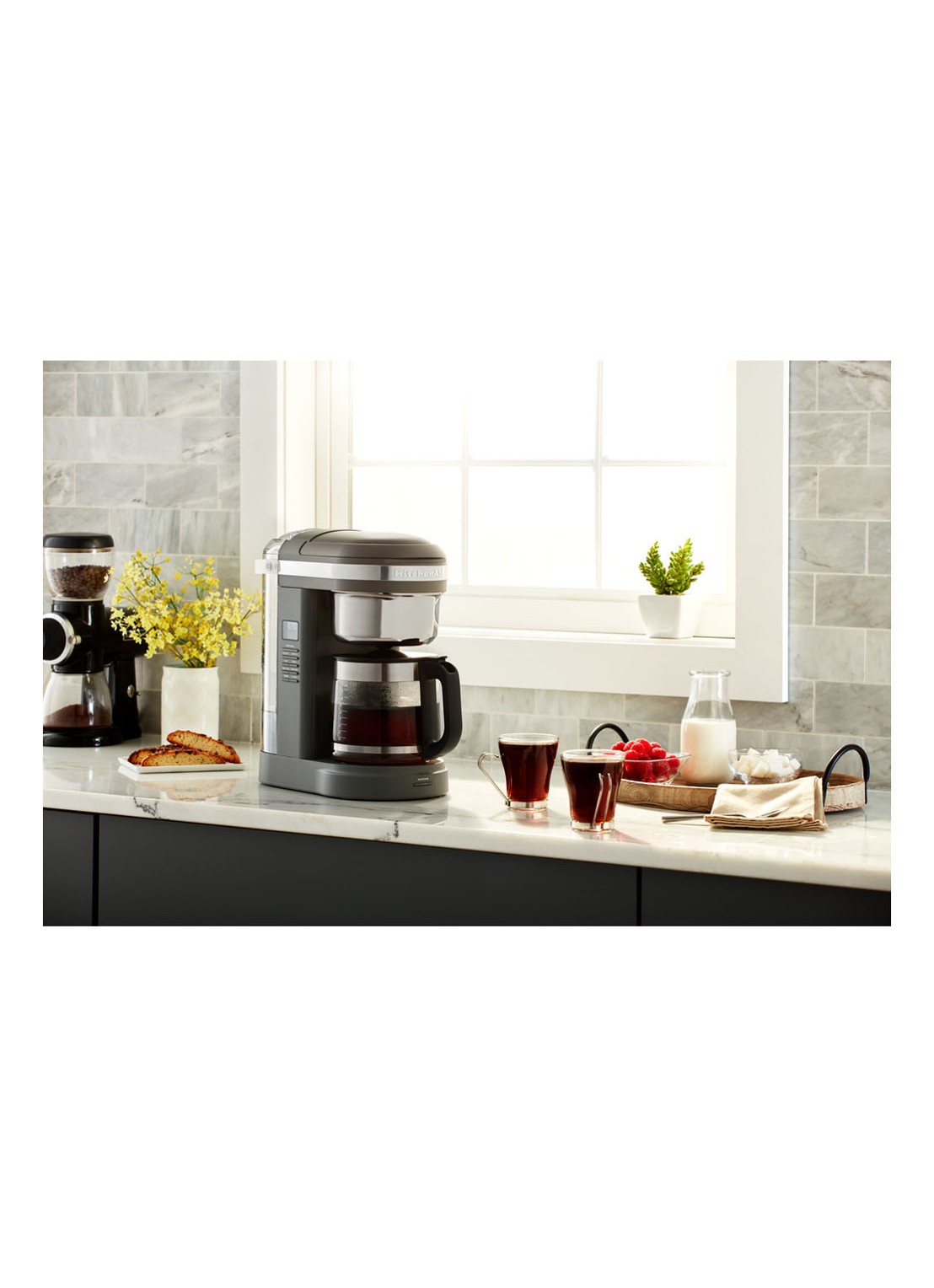 KitchenAid Koffiezetapparaat 5KCM1209 - voorkant 2 grijs