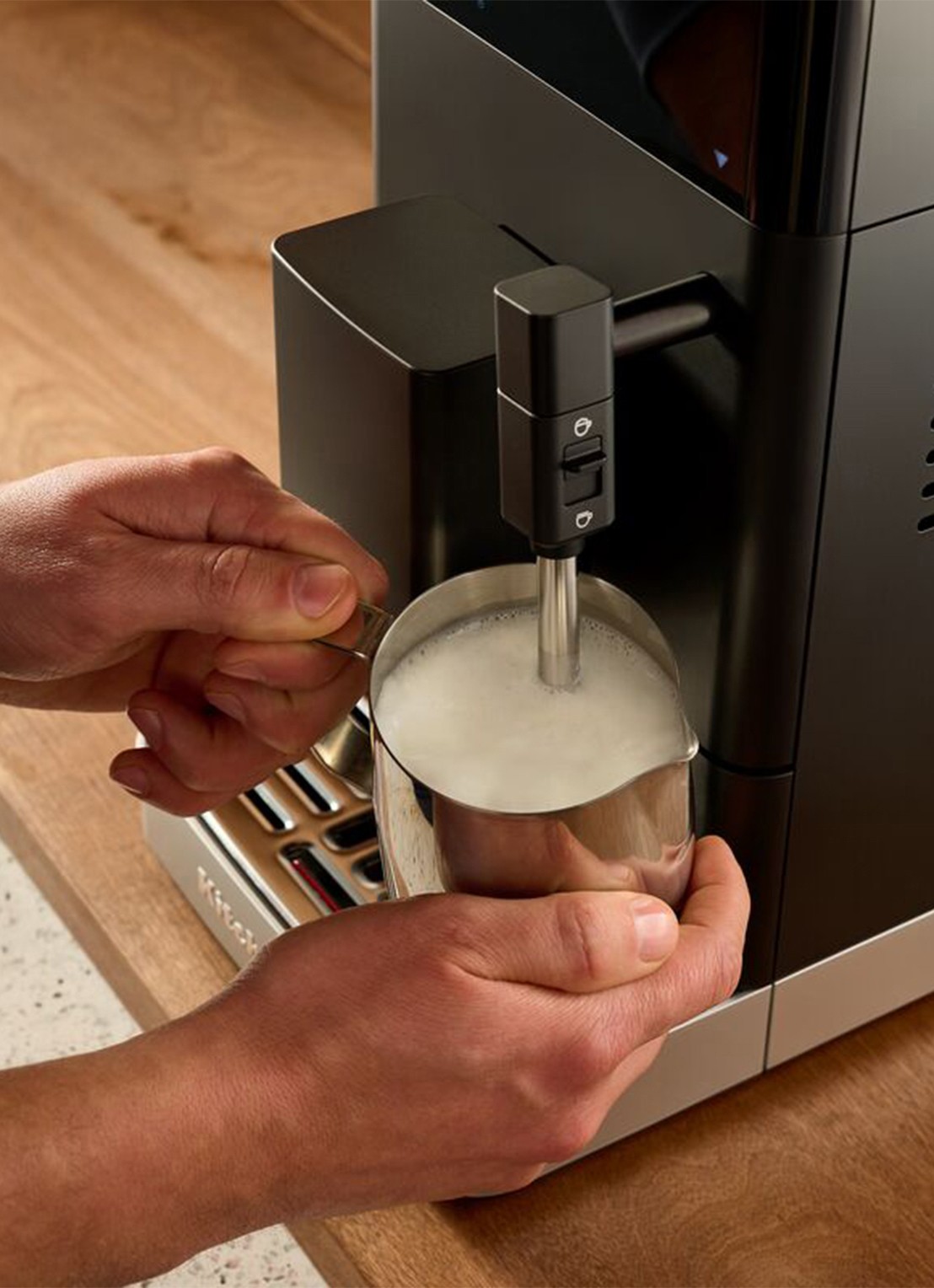 KitchenAid Volautomatische espressomachine KF2 - achterkant zwart