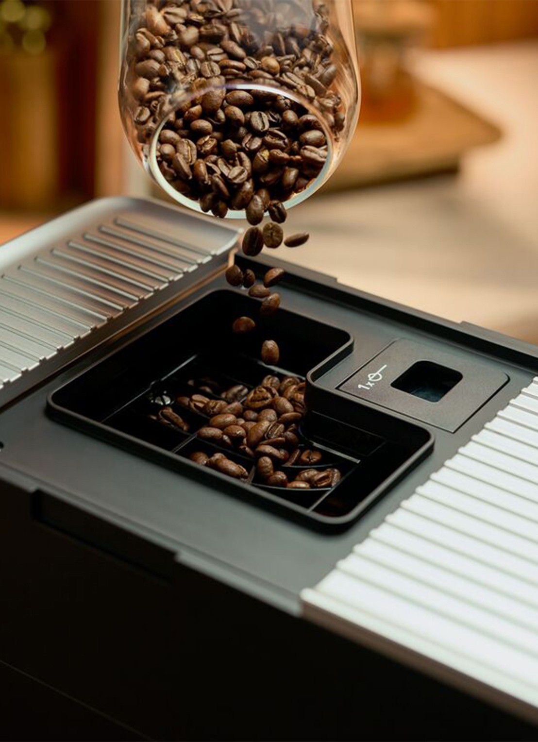 KitchenAid Volautomatische espressomachine KF2 - detail 5 zwart