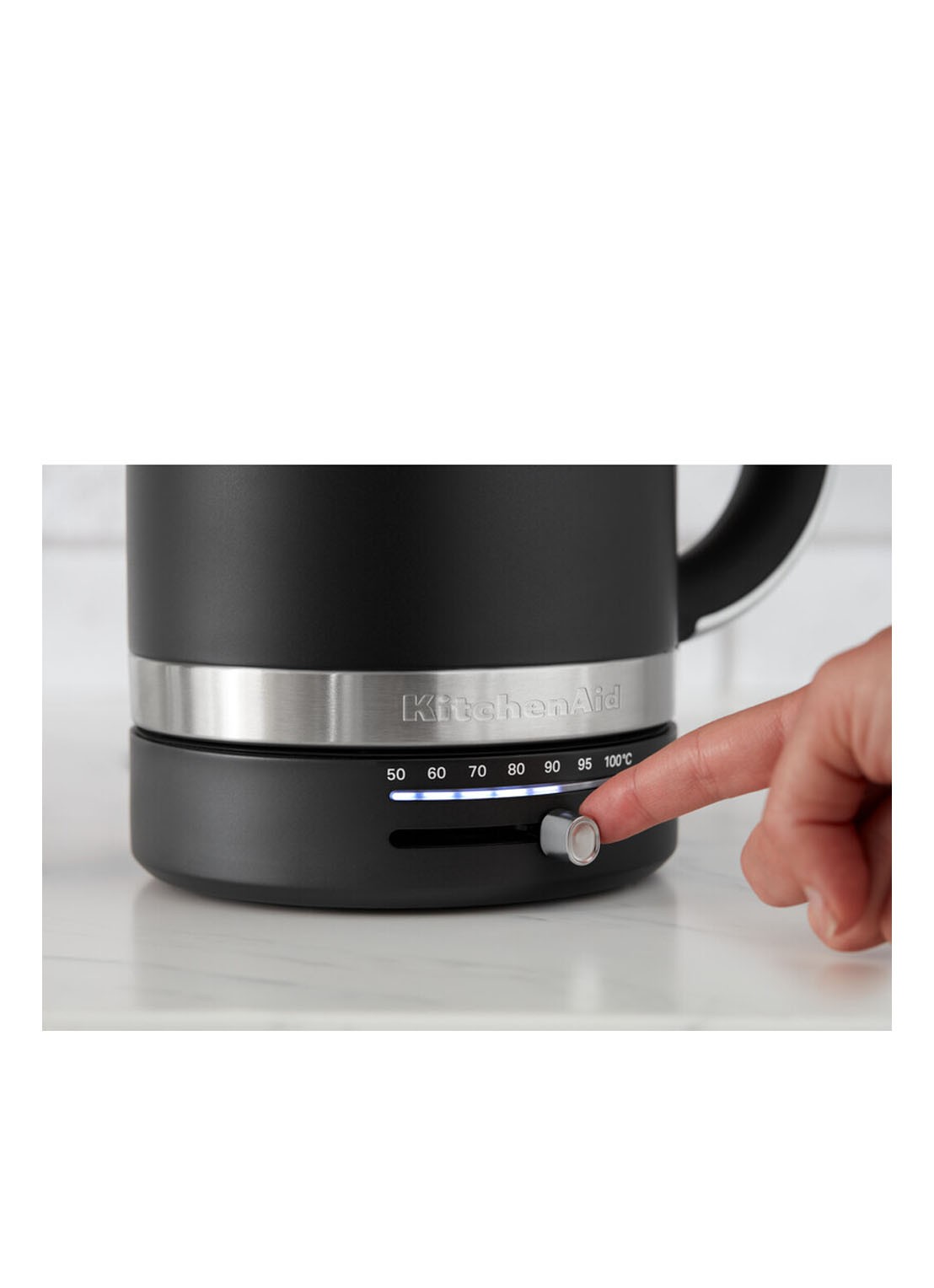 KitchenAid Waterkoker 1,7 liter - 5KEK1701EBM - detail 4 zwart