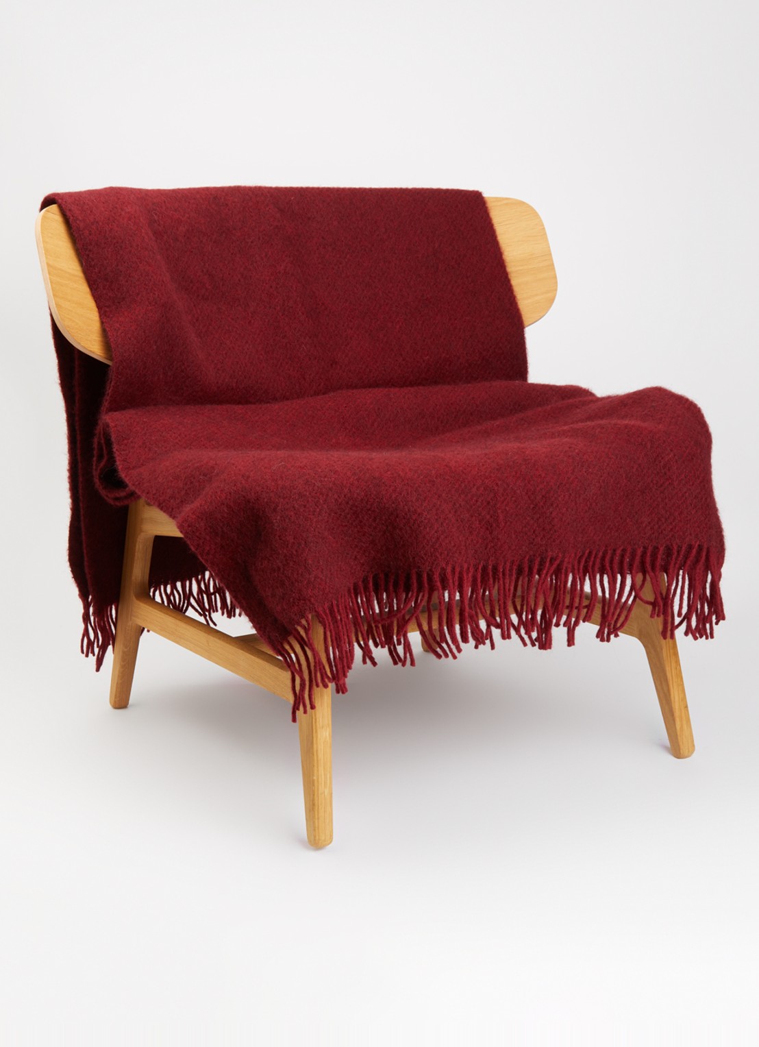 Klippan Gotland plaid van lamswol 130 x 200 cm - voorkant 3 bordeauxrood