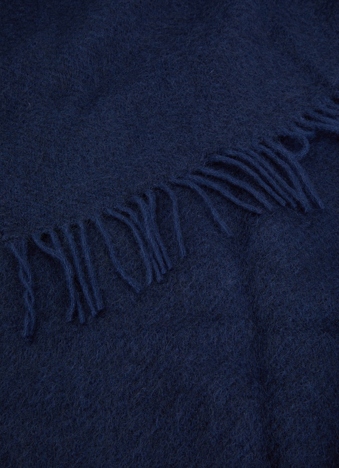 Klippan Gotland plaid van lamswol 130 x 200 cm - detail donkerblauw