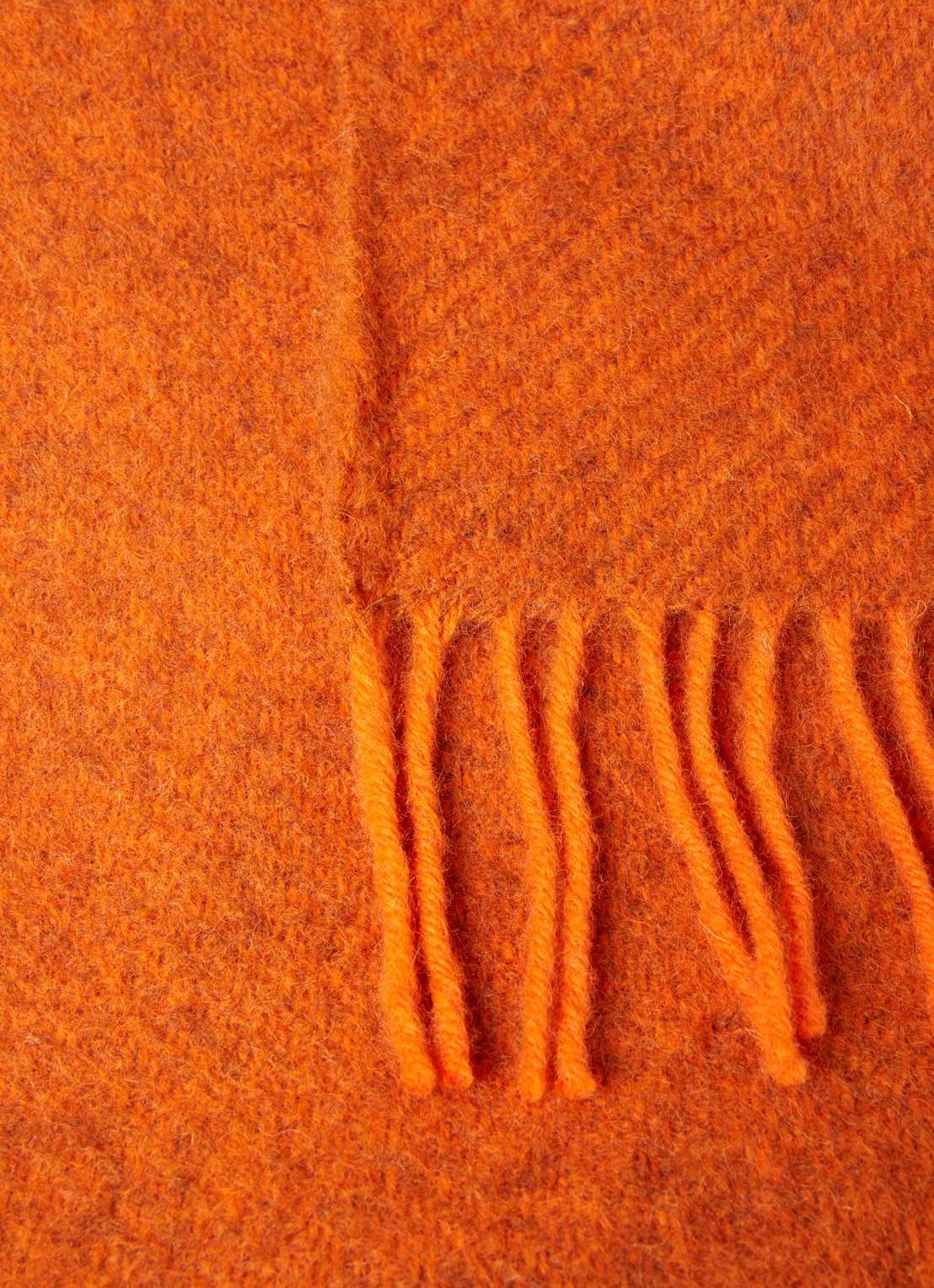 Klippan Gotland plaid van wol 130 x 200 cm - detail 3 orange