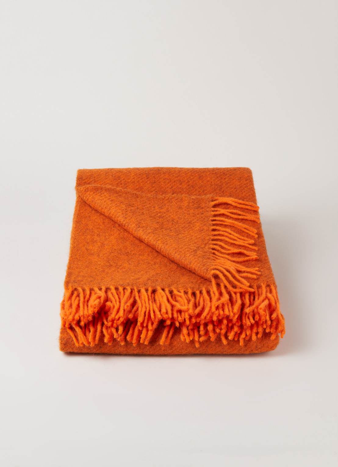 Klippan Gotland plaid van wol 130 x 200 cm - voorkant 2 orange