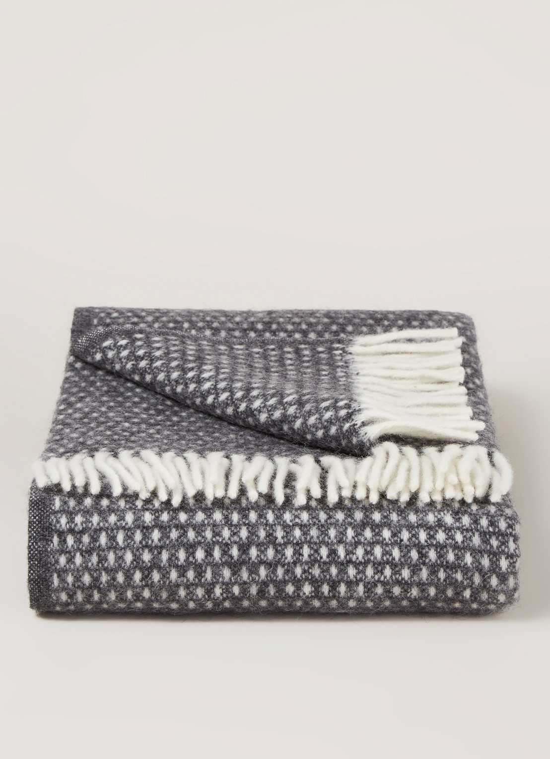 Klippan Knut plaid 130 x 200 cm - voorkant 2 donkergrijs