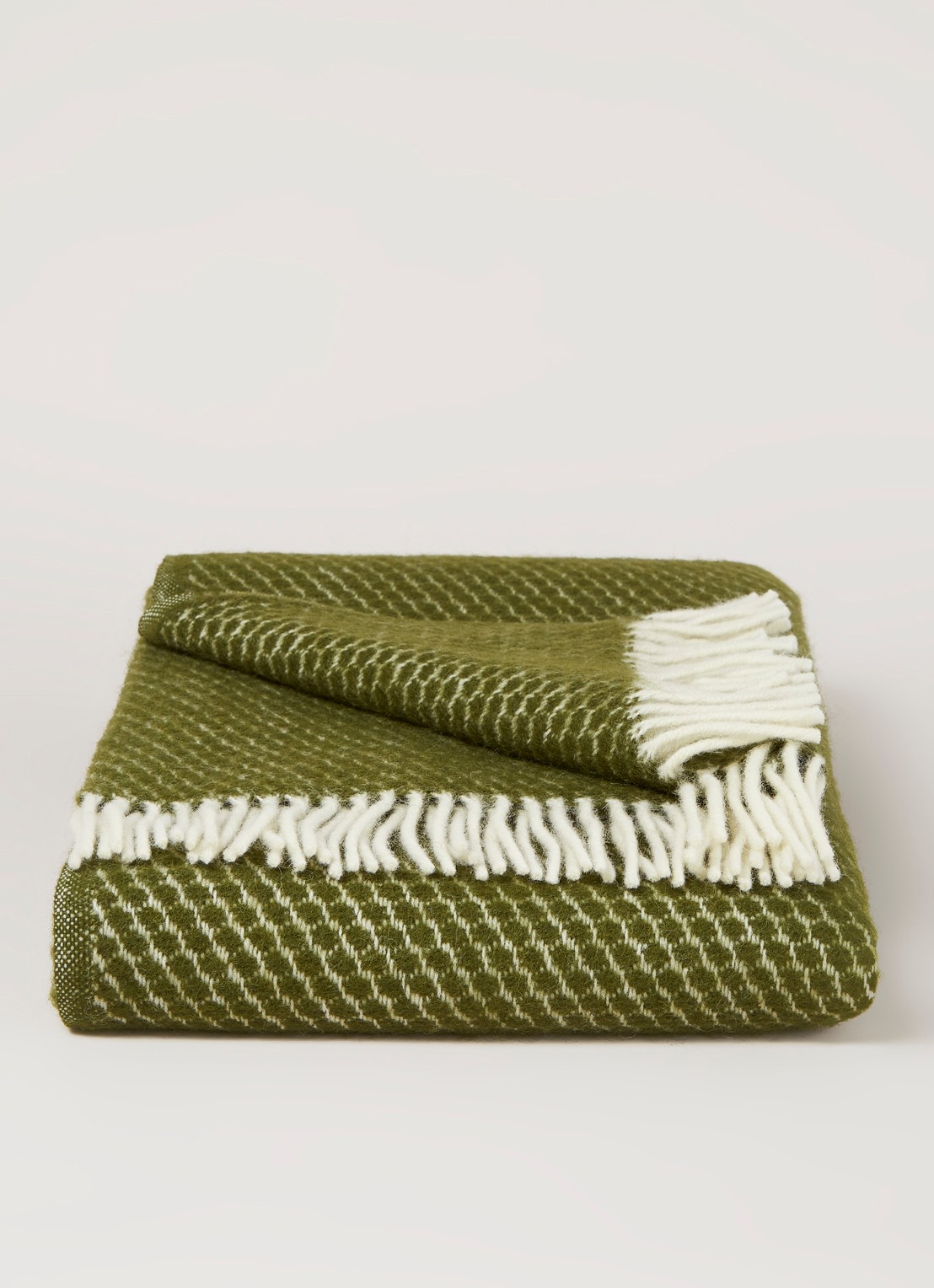 Klippan Knut Plaid deken van lamswol 130 x 200 cm - voorkant 2 groen