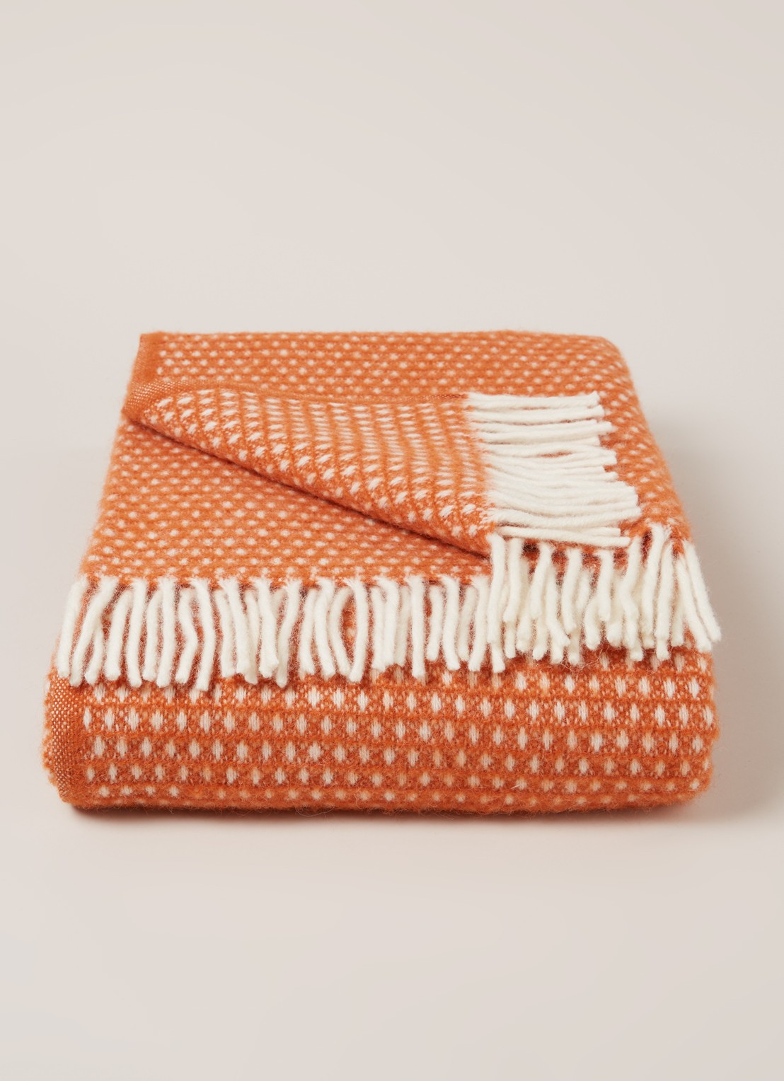 Klippan Knut plaid van lamswol 130 x 200 cm - voorkant 2 orange