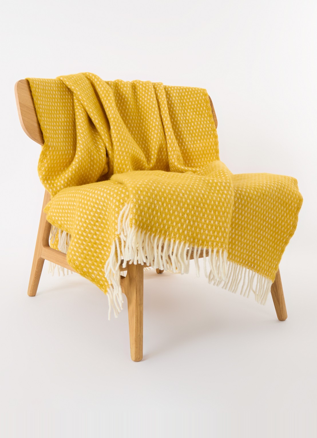 Klippan Knut plaid van wol 200 x 130 cm - voorkant 2 geel