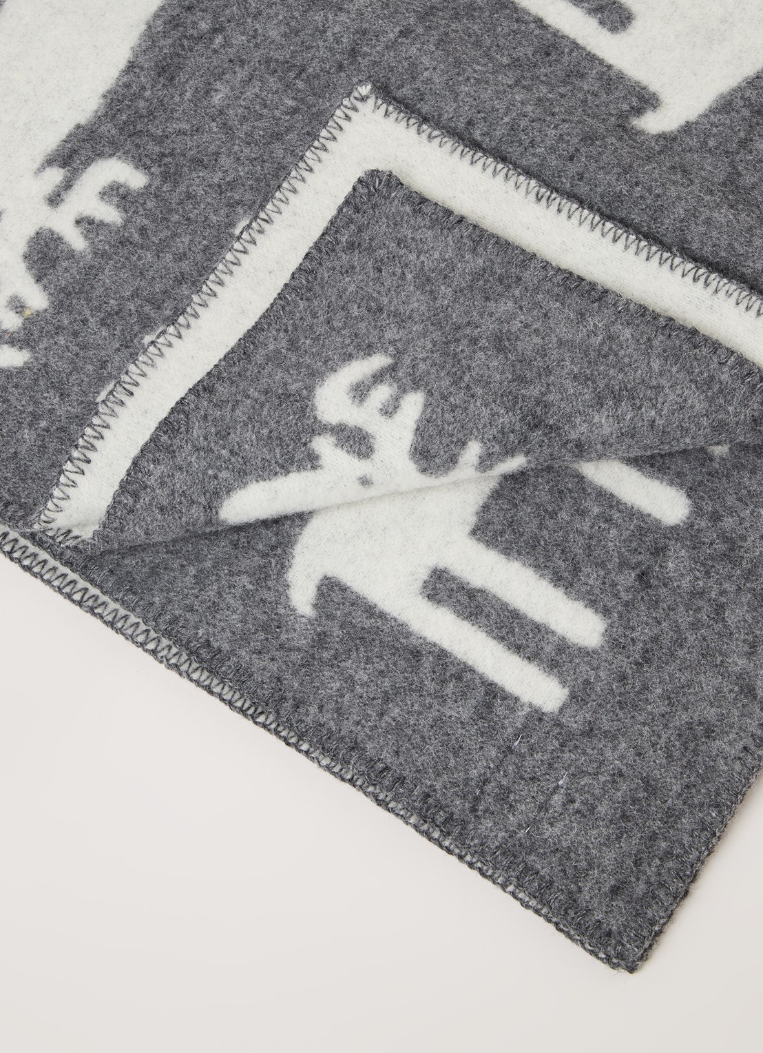 Klippan Moose plaid van lamswol 130 x 180 cm  - detail 3 grijs