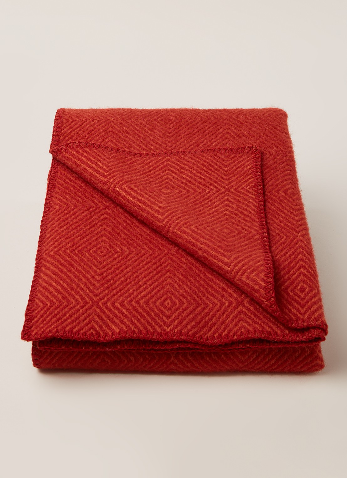Klippan Nova plaid van lamswol 130 x 180 cm - voorkant 2 steenrood
