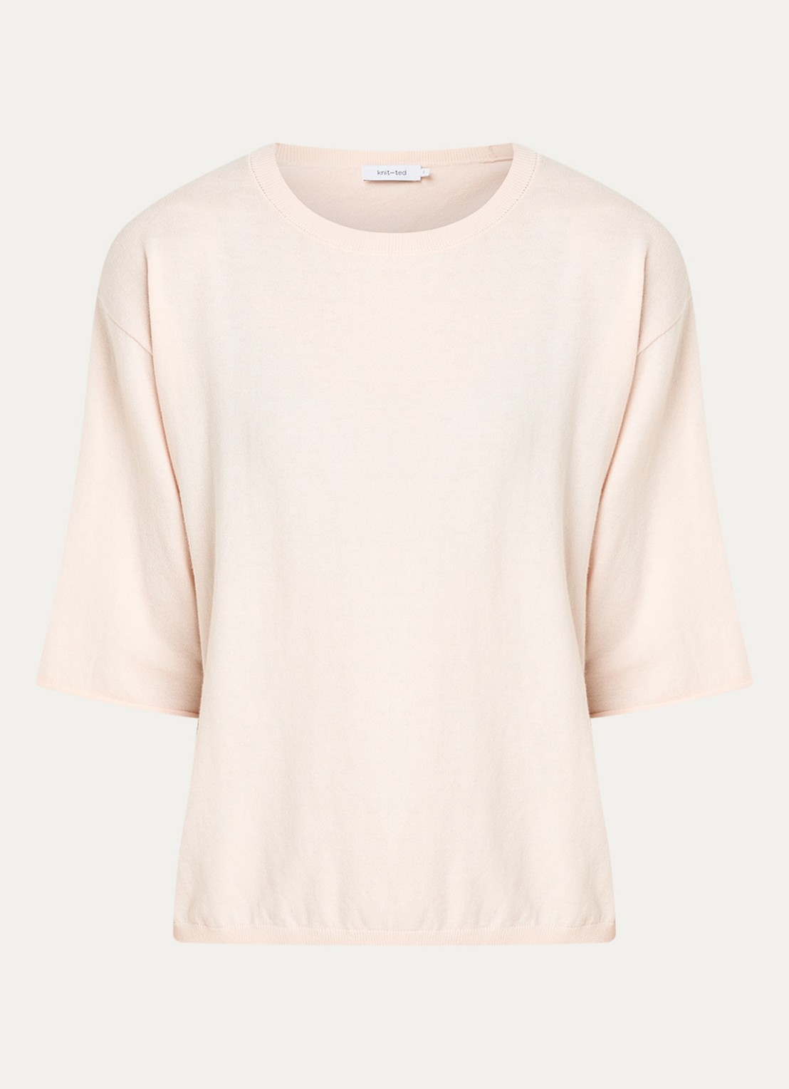 Knit-ted Merle fijngebreid T-shirt  - voorkant lichtroze