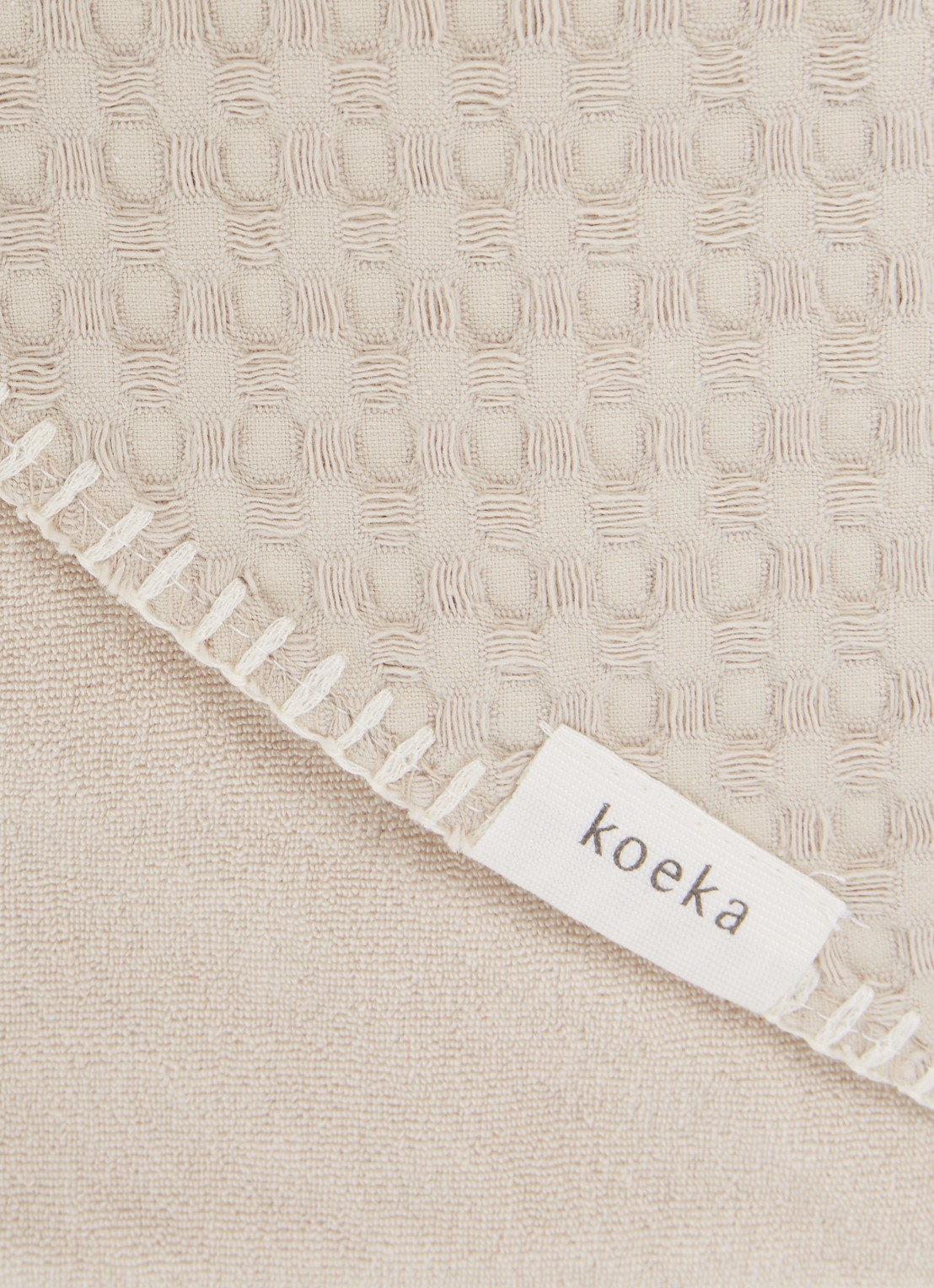 Koeka Antwerp omslagdoek van katoen 105 x 100 cm - detail 3 zand