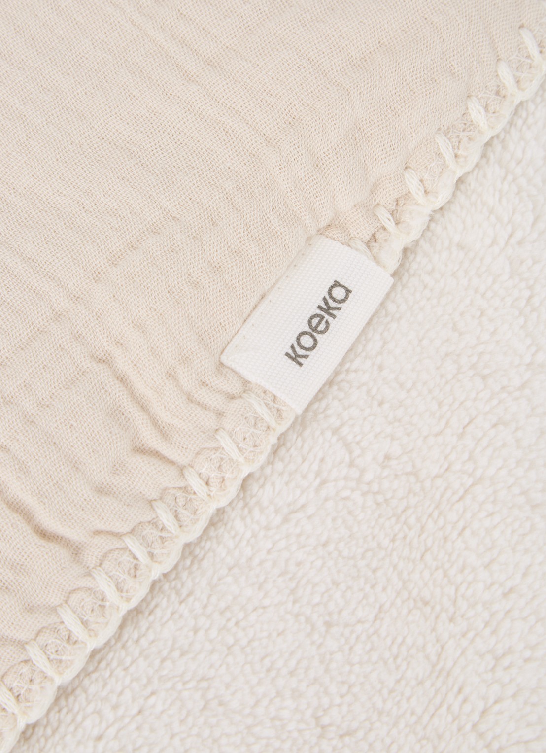 Koeka Faro Teddy wikkeldoek 100 x 100 cm - detail 2 beige