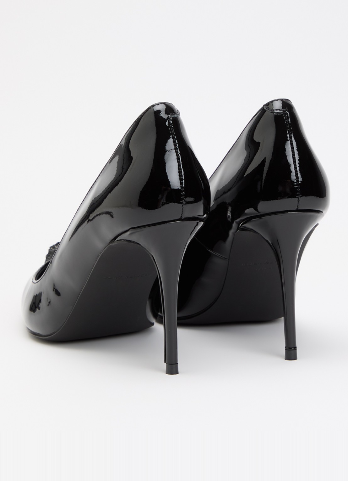 Kurt Geiger Belgravia pump met logo - achterkant 5 zwart