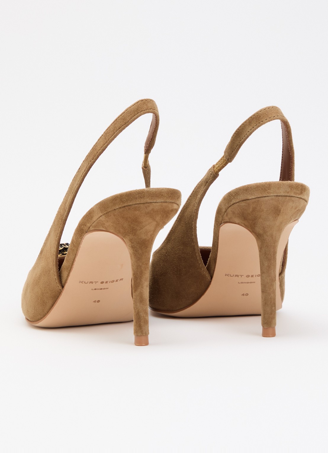 Kurt Geiger Belgravia pump met logo - achterkant 5 naturel