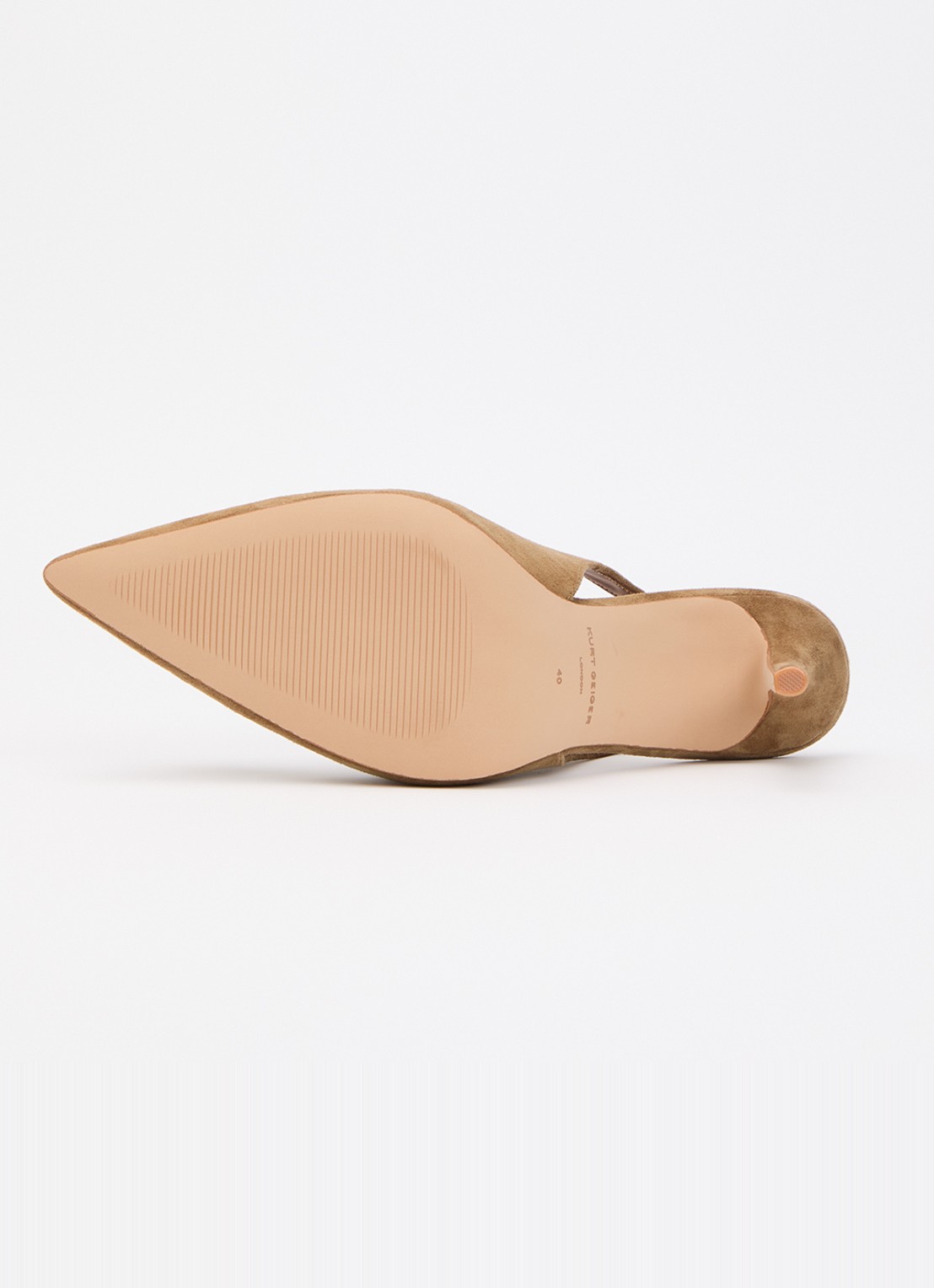 Kurt Geiger Belgravia pump met logo - detail 4 naturel