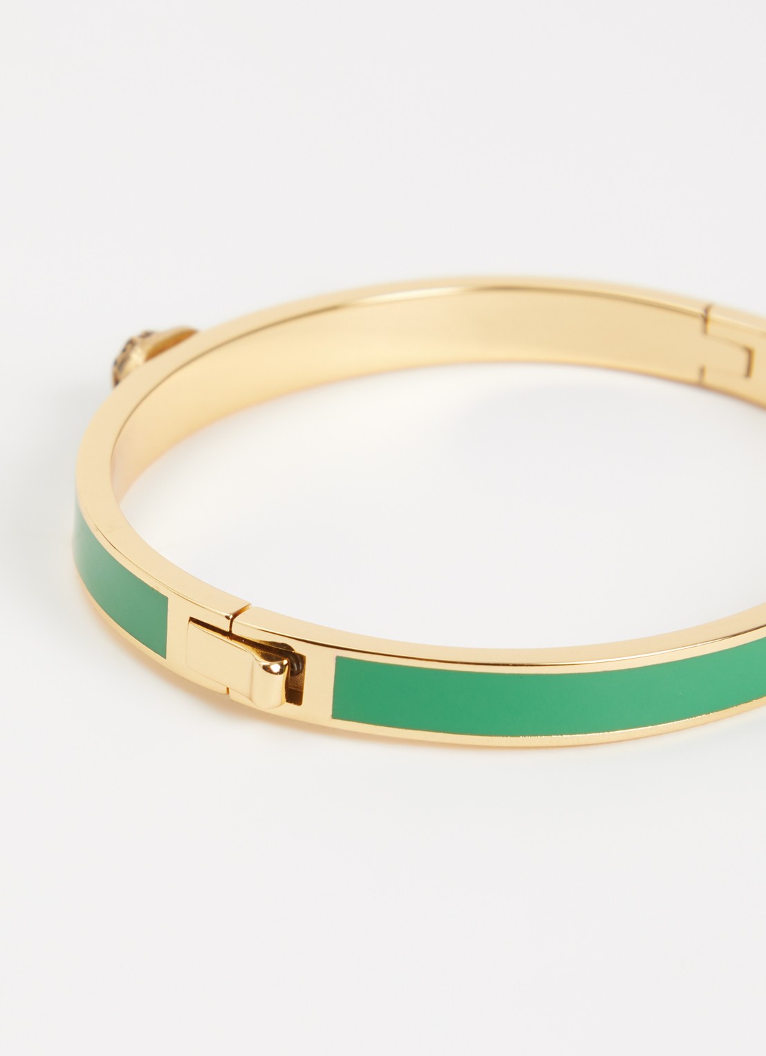 Kurt Geiger Chelsea bangle met kristal - detail groen