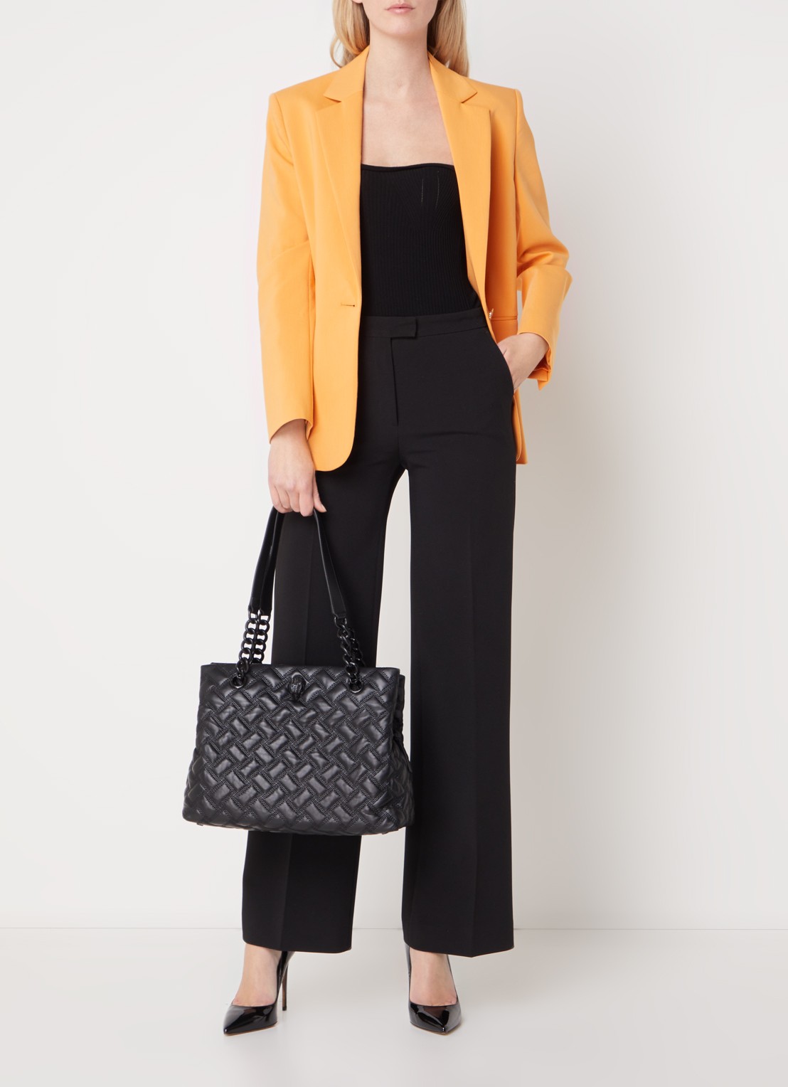 Kurt Geiger Kensington schoudertas van quilted lamsleer - voorkant 2 zwart