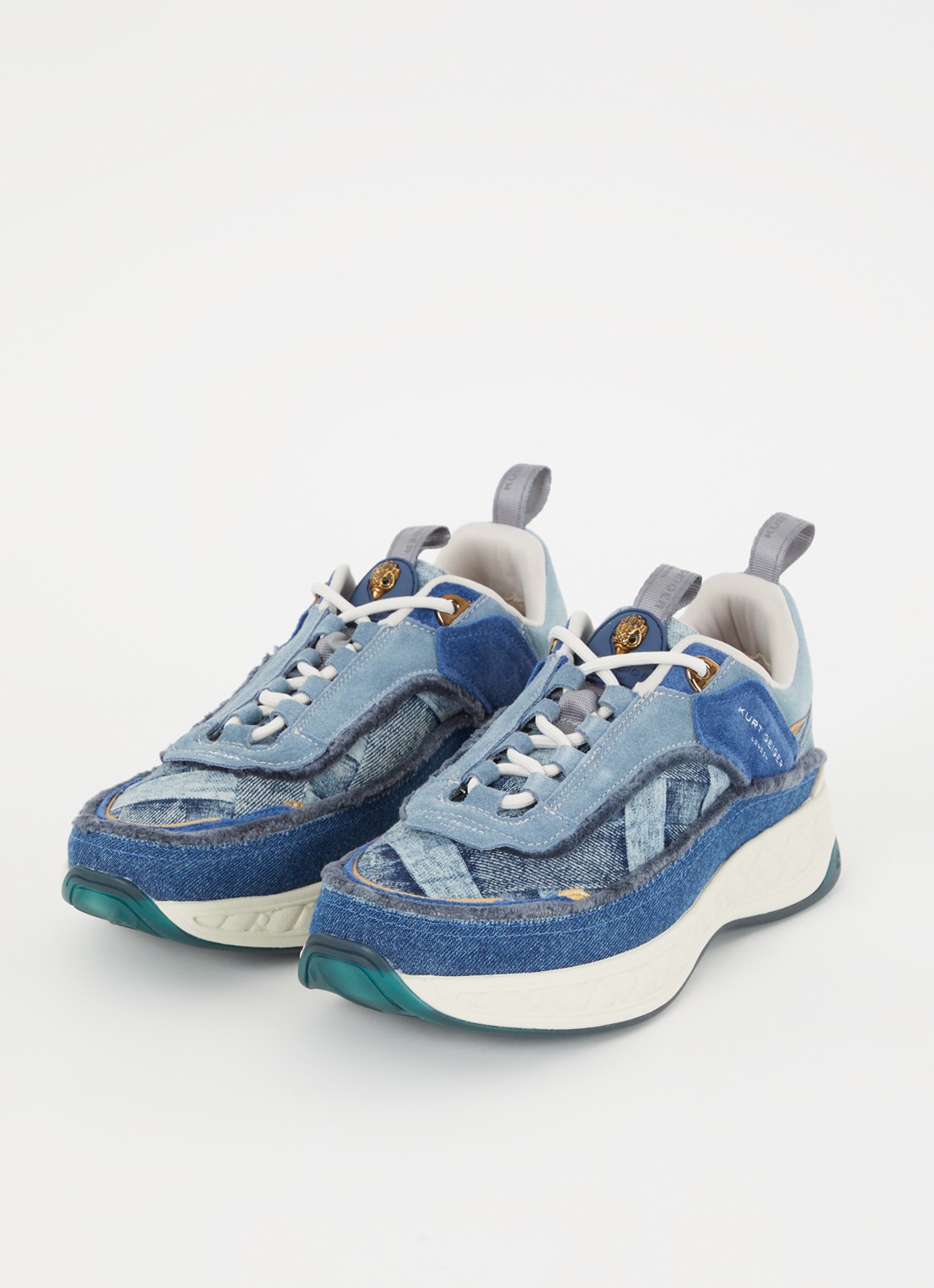 Kurt Geiger Kensington sneaker van denim met suède details - detail indigo