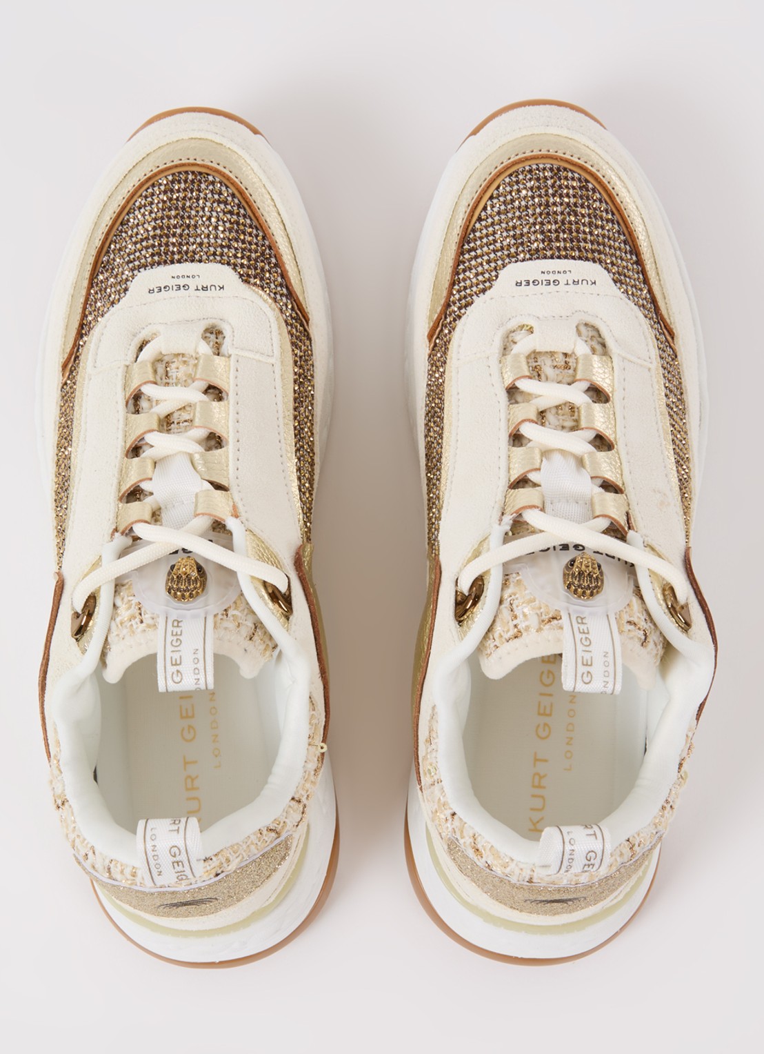 Kurt Geiger Kensington sneaker van suède met strass - detail 4 beige