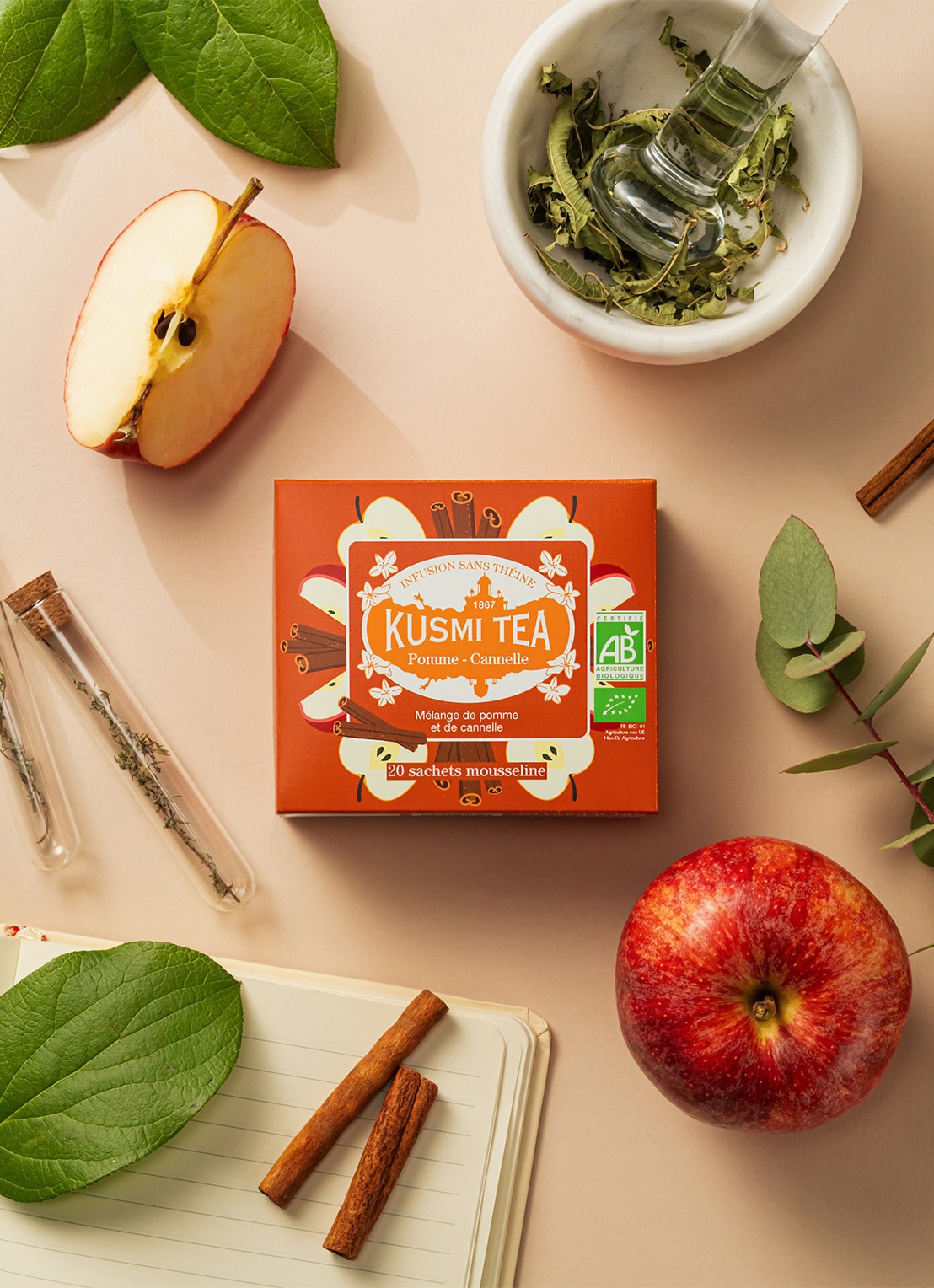 Kusmi Tea Apple - Cinnamon theezakjes 20 stuks - voorkant 2 beige