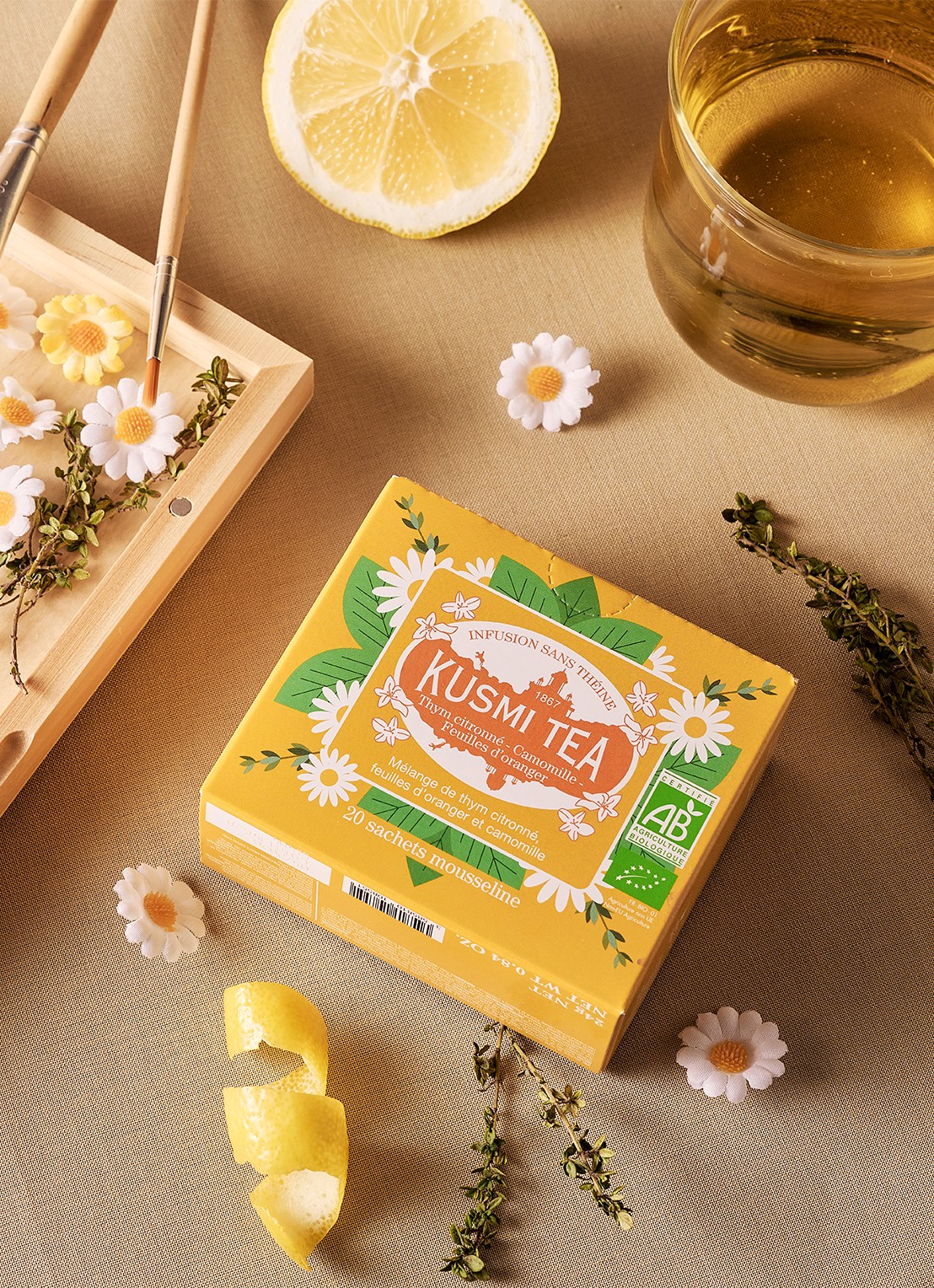 Kusmi Tea Lemon Thyme-Chamomile-Orange Leaves theezakjes 20 stuks - detail beige