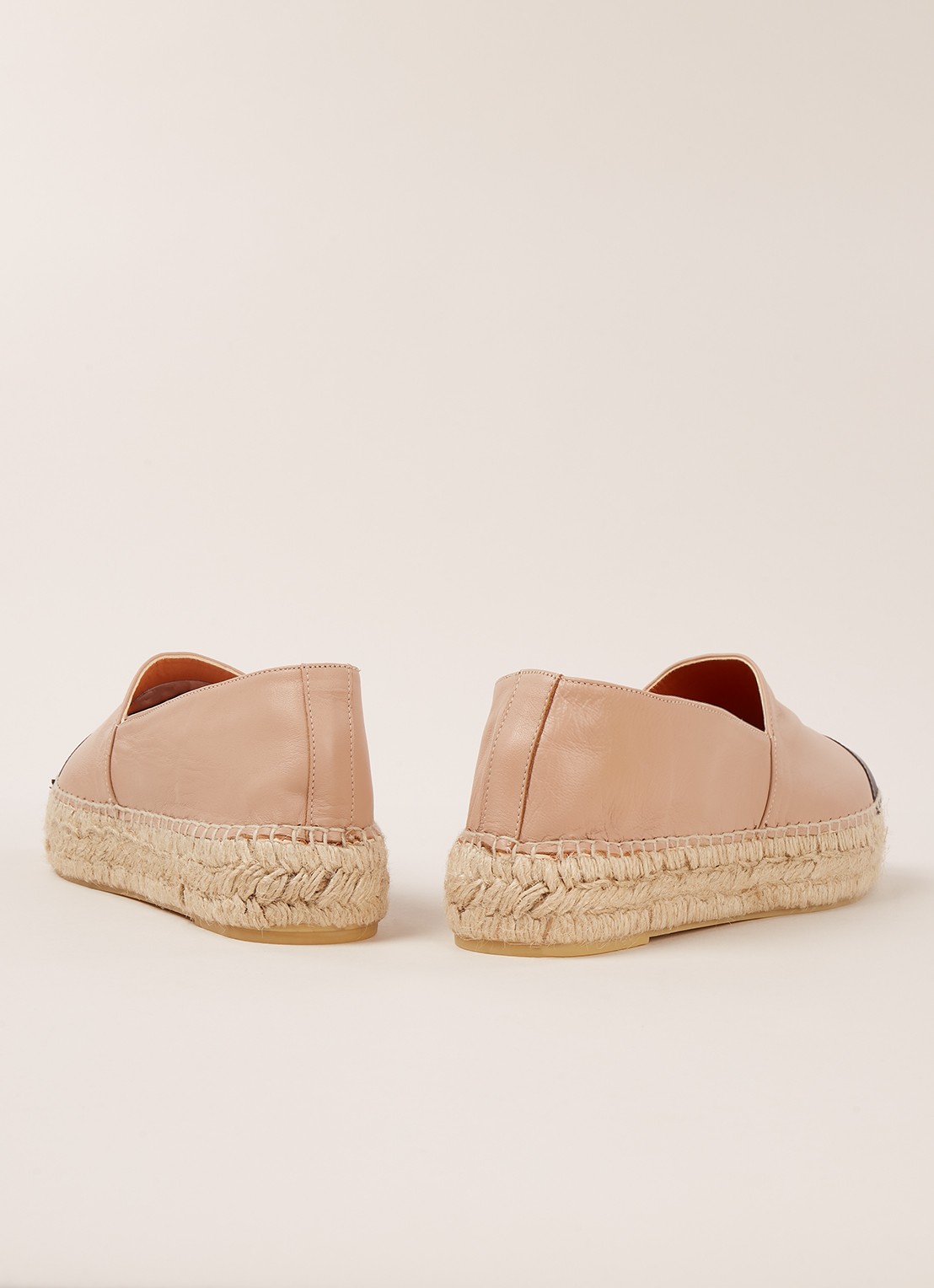 L.K.Bennett Talia espadrille van leer - detail 2 beige