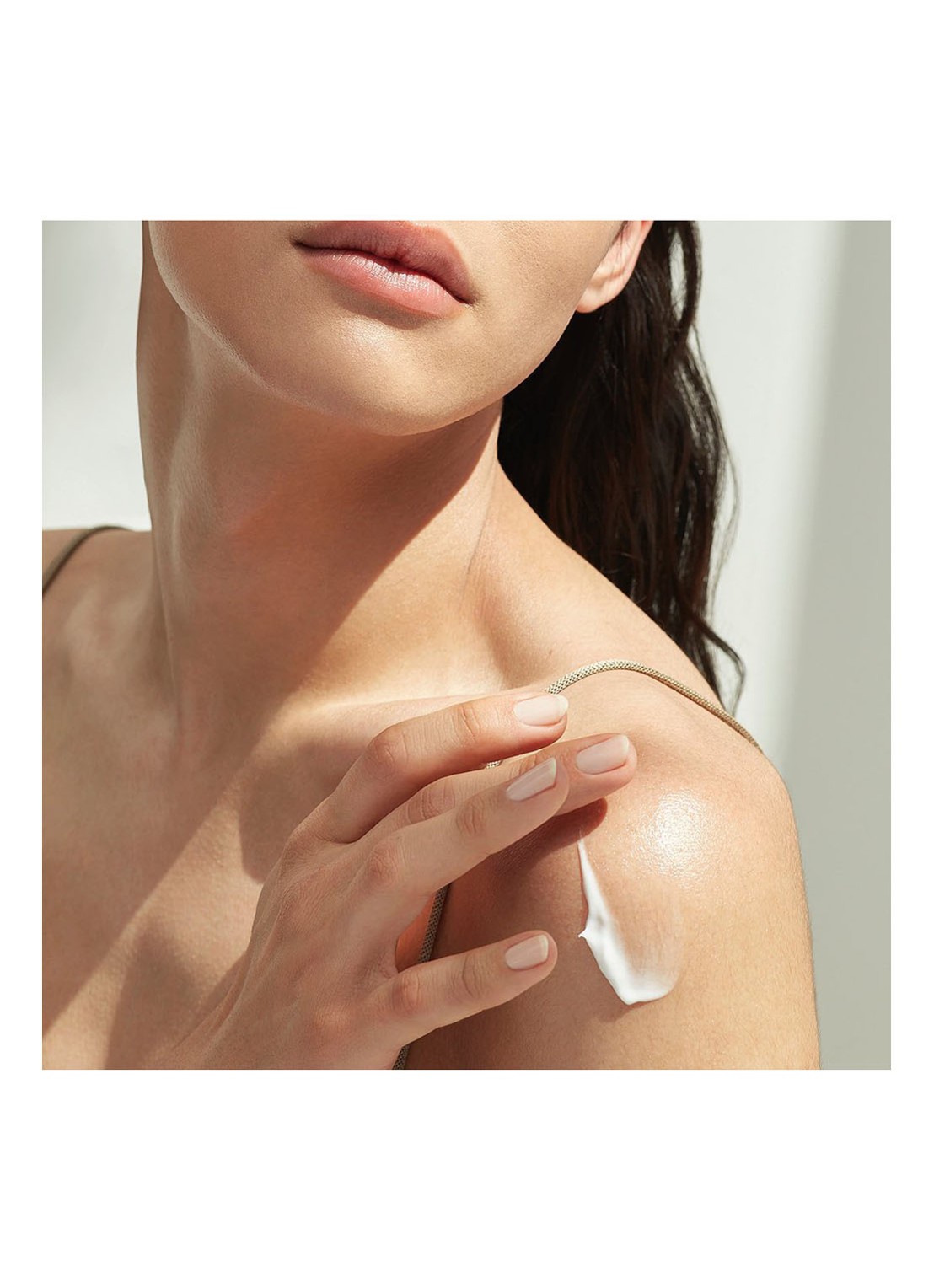 La Mer The Reparative Body Lotion - detail 3 undefined