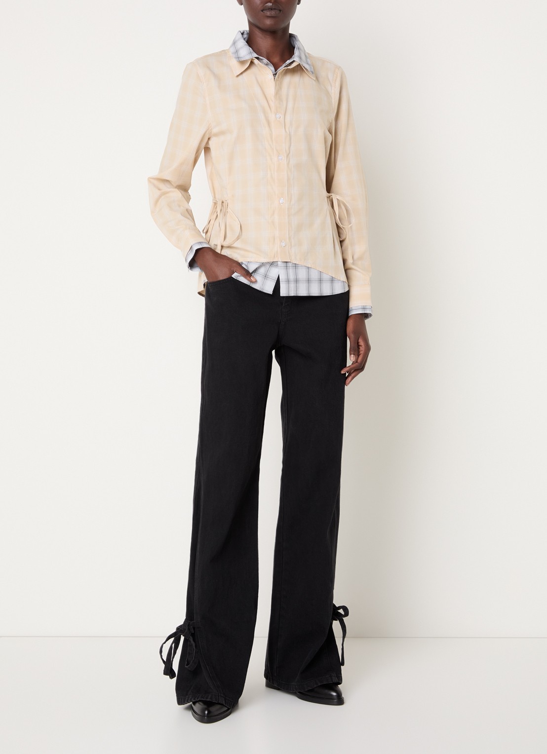 Laagam Chappel blouse met gestrikt detail en ruitdessin - voorkant 3 beige