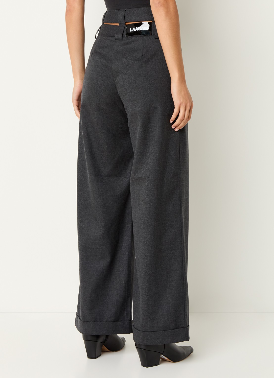 Laagam Smith high waist wide fit pantalon met cut-out detail - achterkant 4 antraciet