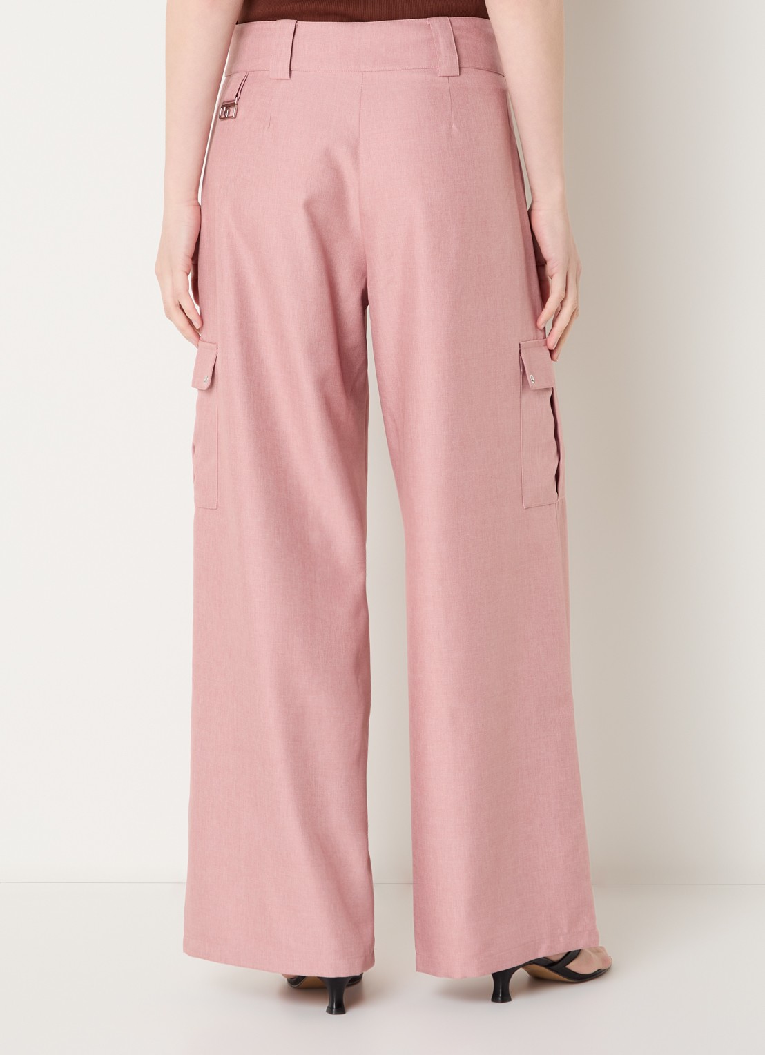 Laagam Tirsa high waist loose fit cargobroek met steekzakken - achterkant roze