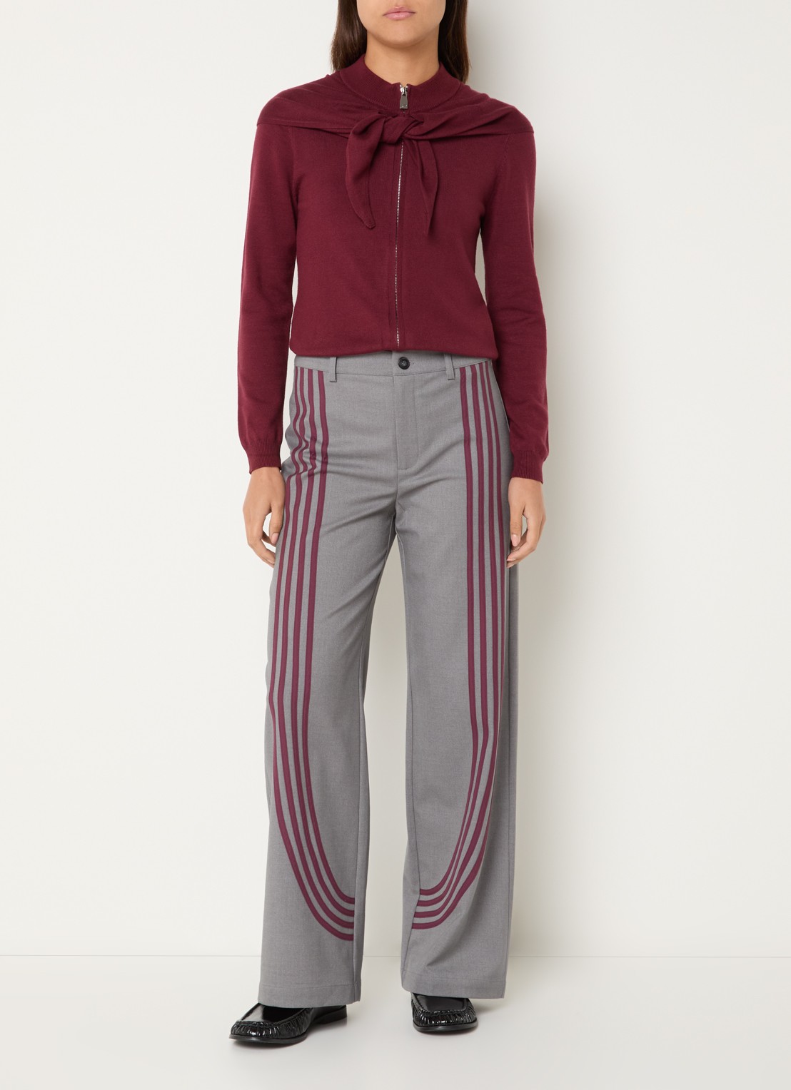 Laagam Zion high waist straight fit pantalon in wolblend met streepprint - voorkant 4 middengrijs