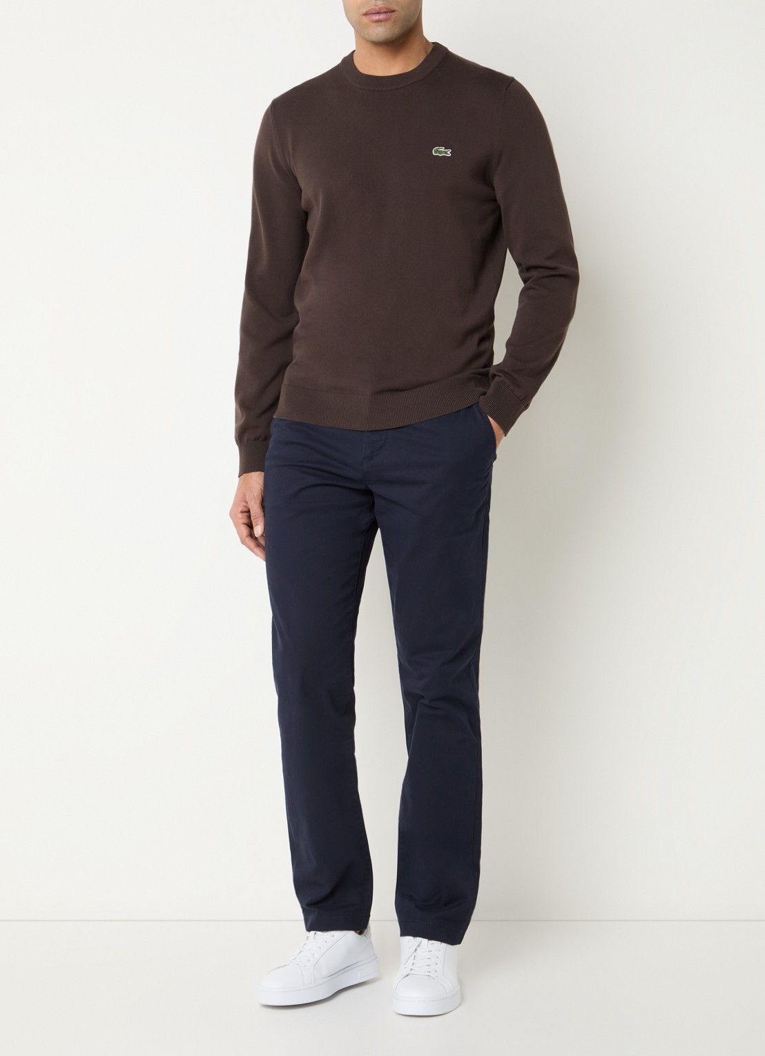 Lacoste Fijngebreide pullover met logo - voorkant 4 donkerbruin