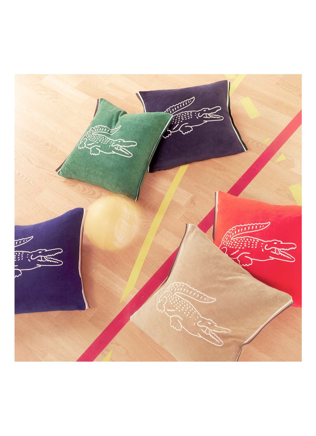 Lacoste L Break sierkussenhoes 45 x 45 cm - voorkant 2 donkerrood