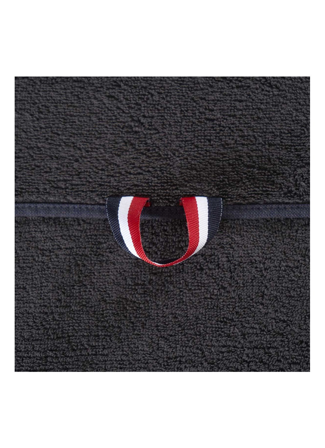 Lacoste L Casual badlaken - 450 gr/m2 - 90 x 150 cm - detail 2 zwart