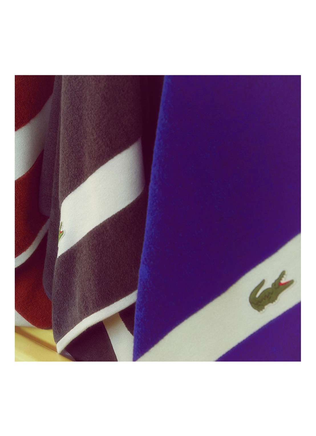 Lacoste L Casual badlaken - 450 gr/m2 - 90 x 150 cm - detail 3 zwart