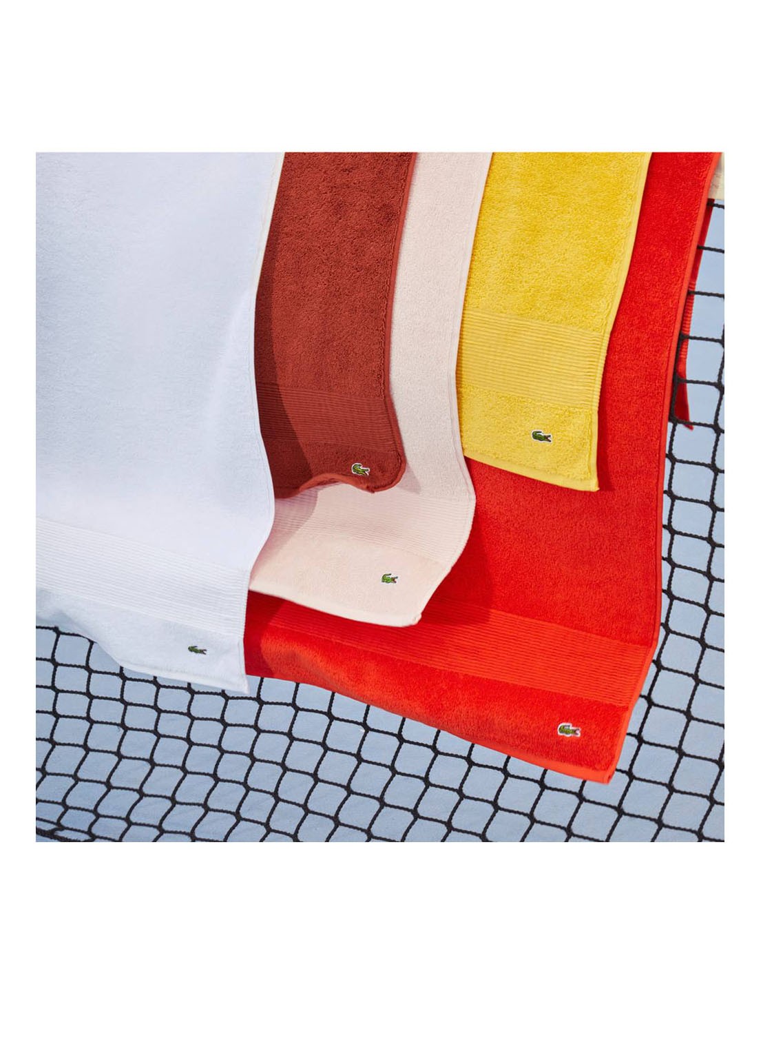 Lacoste L Lecroco badlaken - 600 gr/m2 - 100 x 150 cm - detail 2 diepzwart