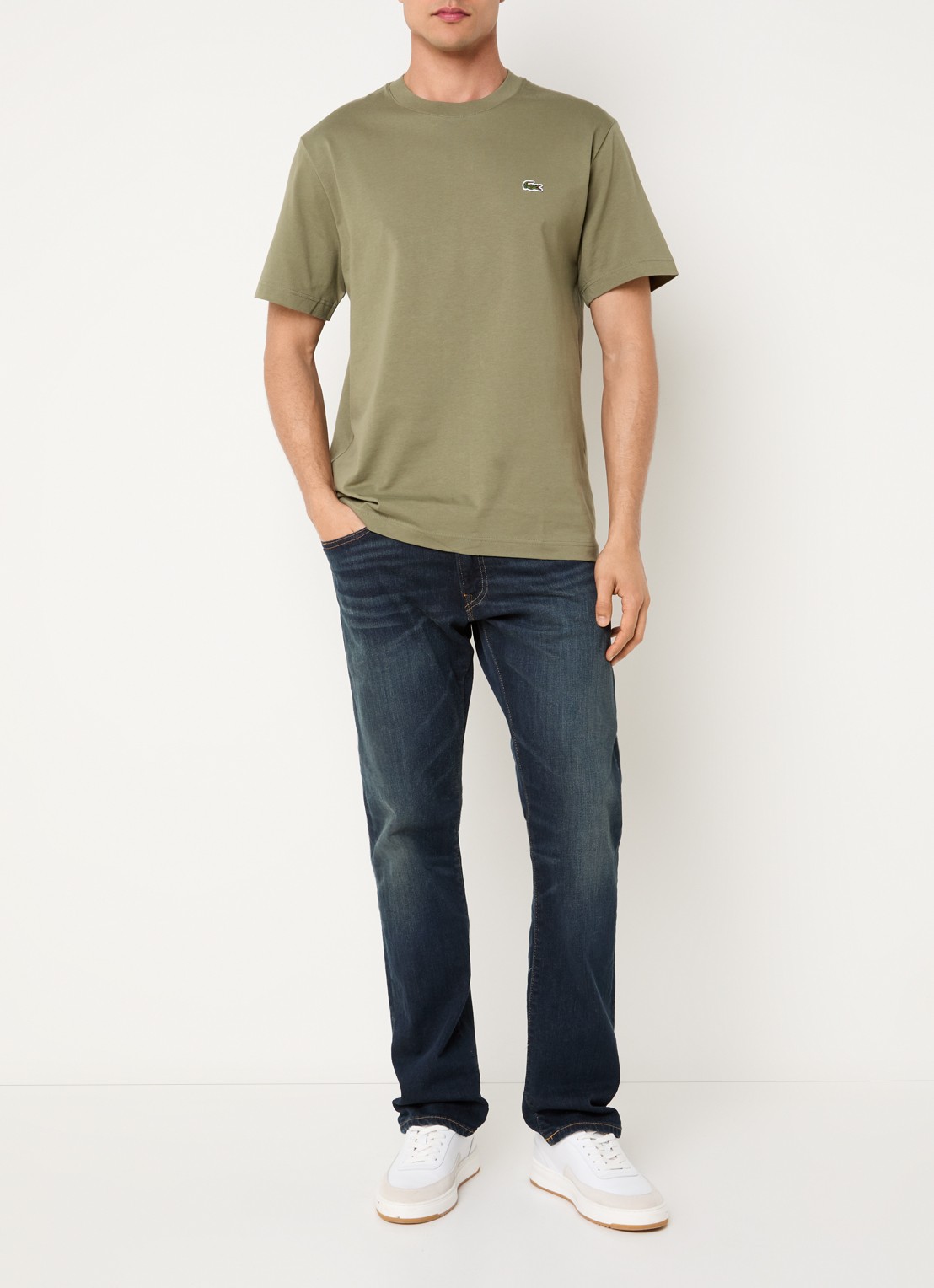 Lacoste T-shirt met logoborduring  - voorkant 2 olijfgroen