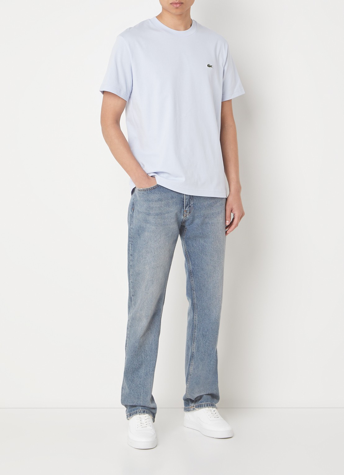 Lacoste T-shirt met logoborduring  - voorkant 2 lichtblauw
