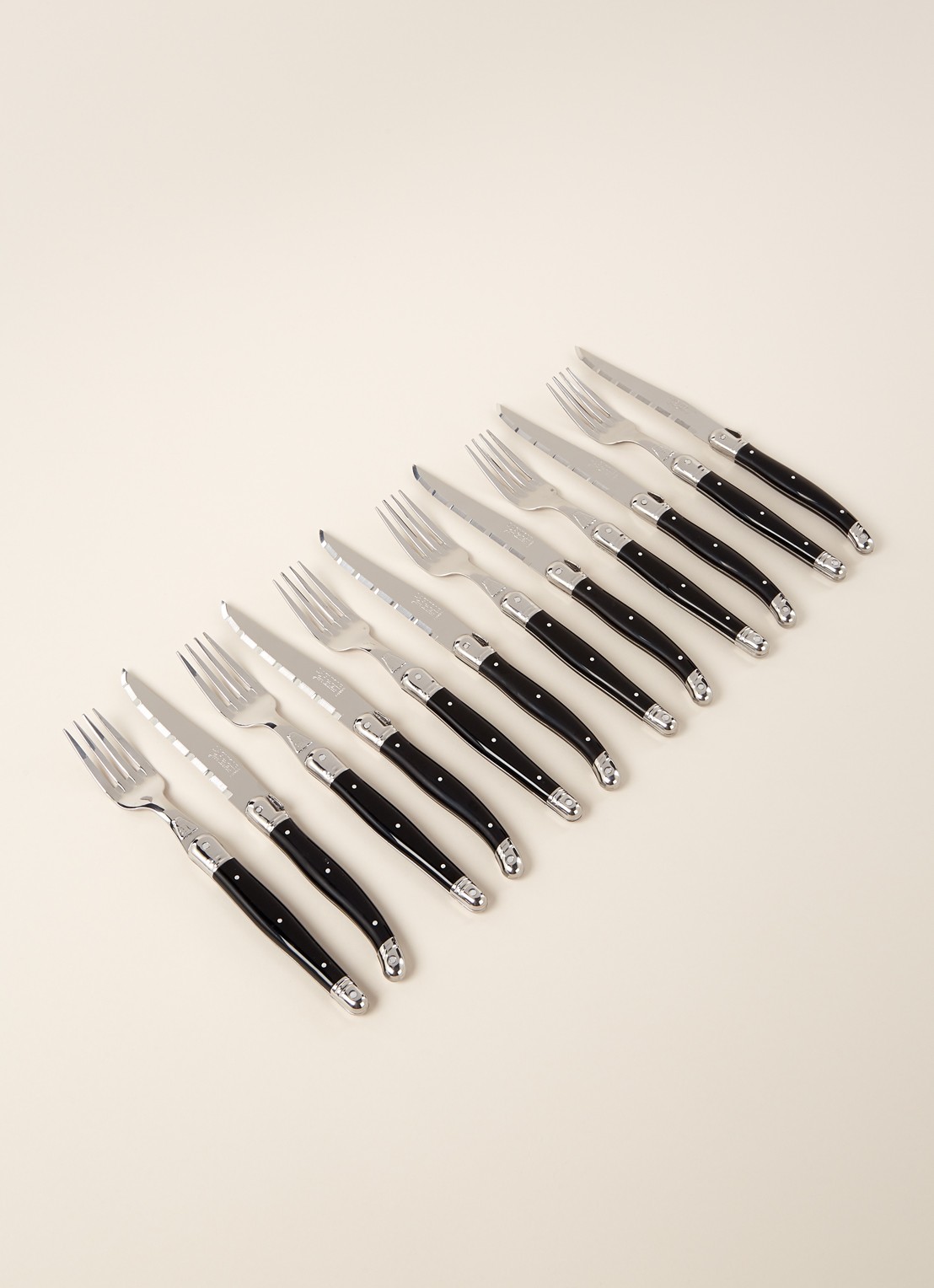 Laguiole Jean Dubost Steakbestekset 12-delig  - voorkant 2 zwart