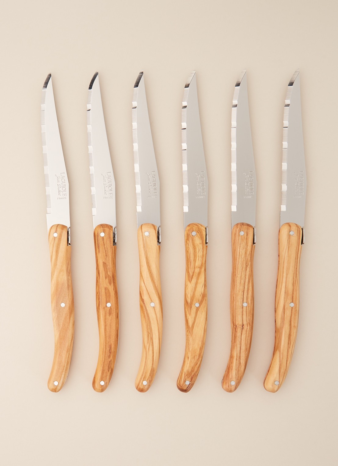 Laguiole Jean Dubost Steakmes olijfhout set van 6  - voorkant 2 bruin