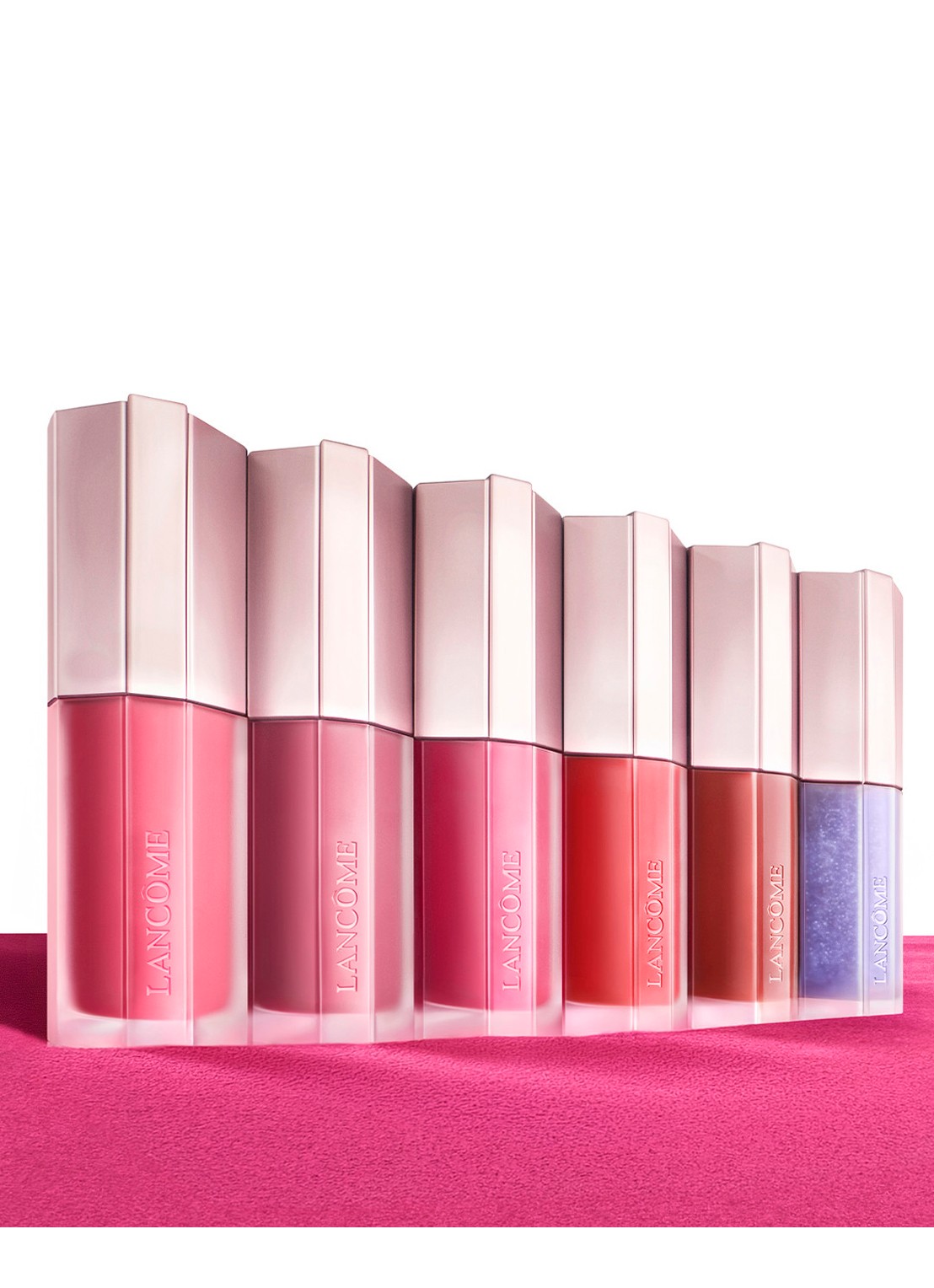 Lancôme Lip Idôle Cuddle Blur - vloeibare lipstick - detail 4 60 million-dollar berry