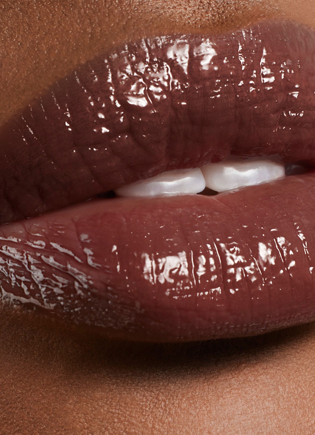 Lancôme Lip Idôle Squalane-12 Butterglow™ - getinte lipbalsem - detail 6 64 roast me