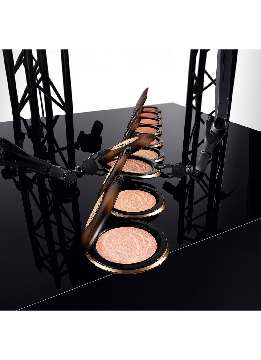 Lancôme  Teint Idole Ultra Wear Highlighter - detail 4 05 copper glow