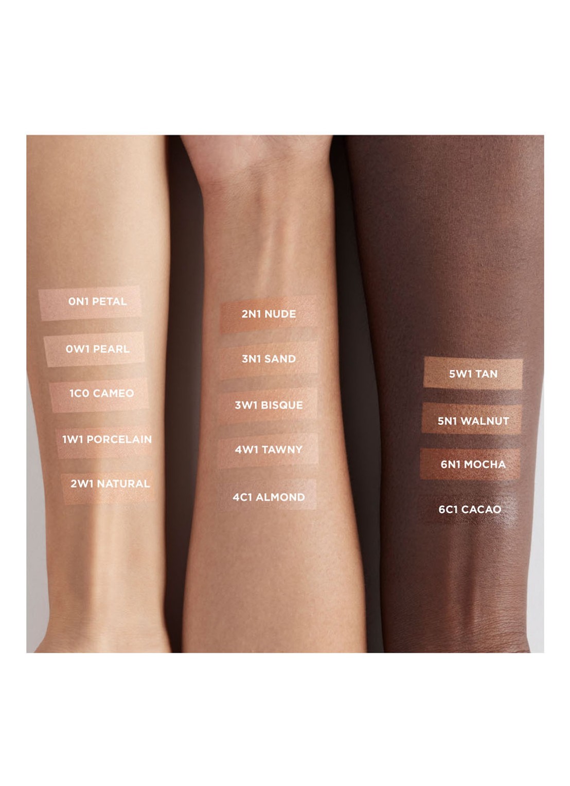 Laura Mercier  Tinted Moisturizer Light Revealer Natural Skin Illuminator  - getinte dagcrème - detail 3 2w1 natur